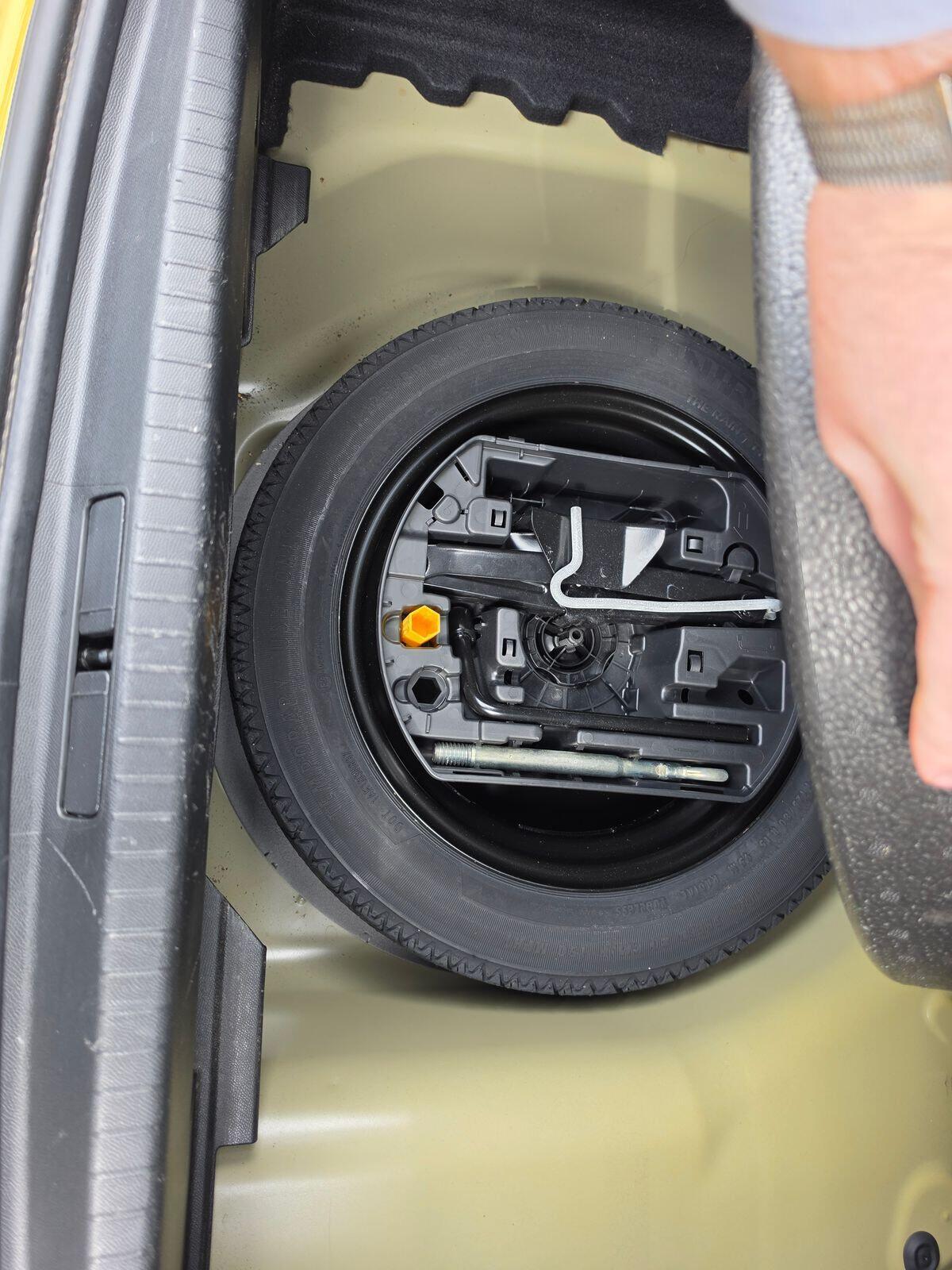Peugeot 208 - Image 16
