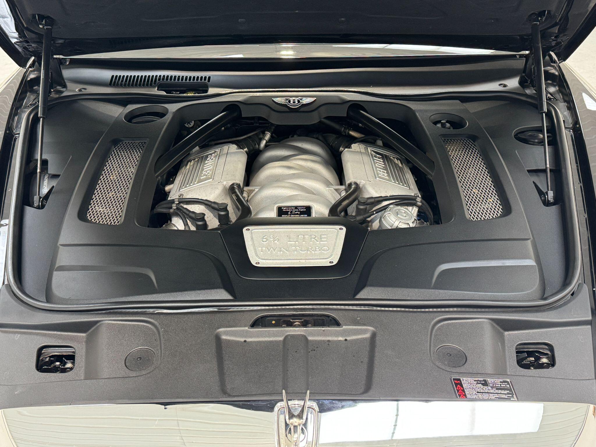 Bentley Mulsanne - Image 28