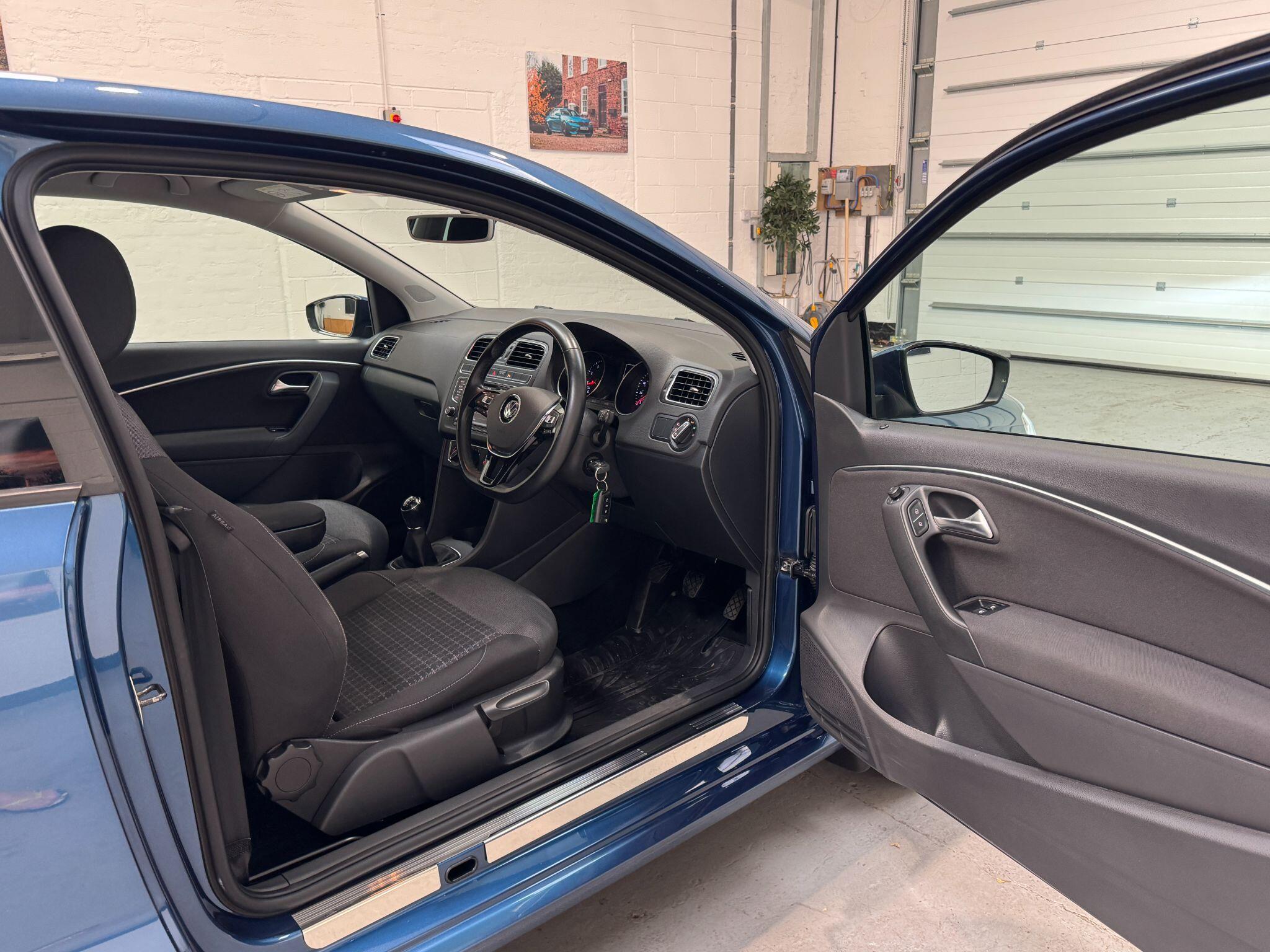Volkswagen Polo - Image 19