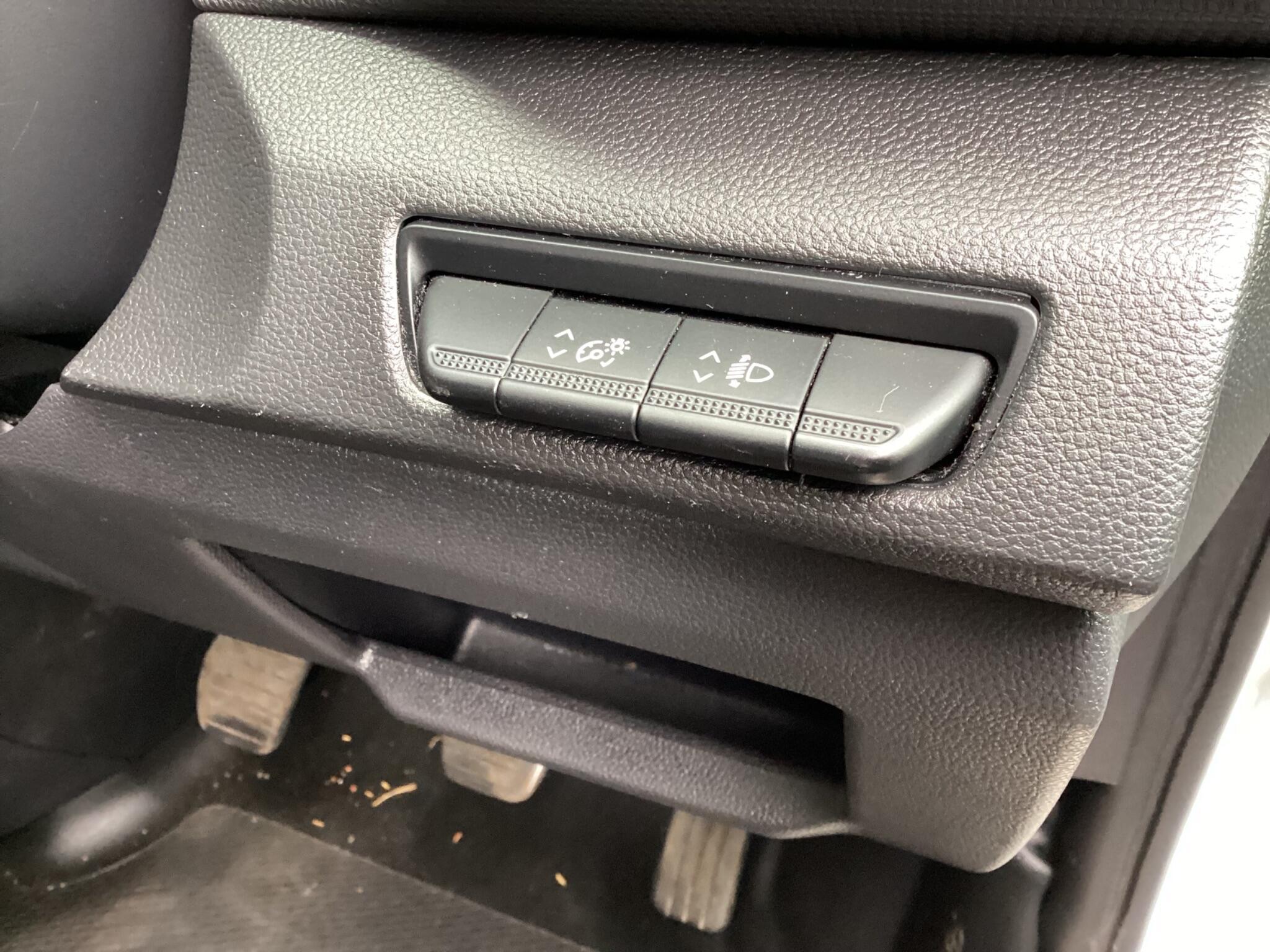 Renault Trafic - Image 11
