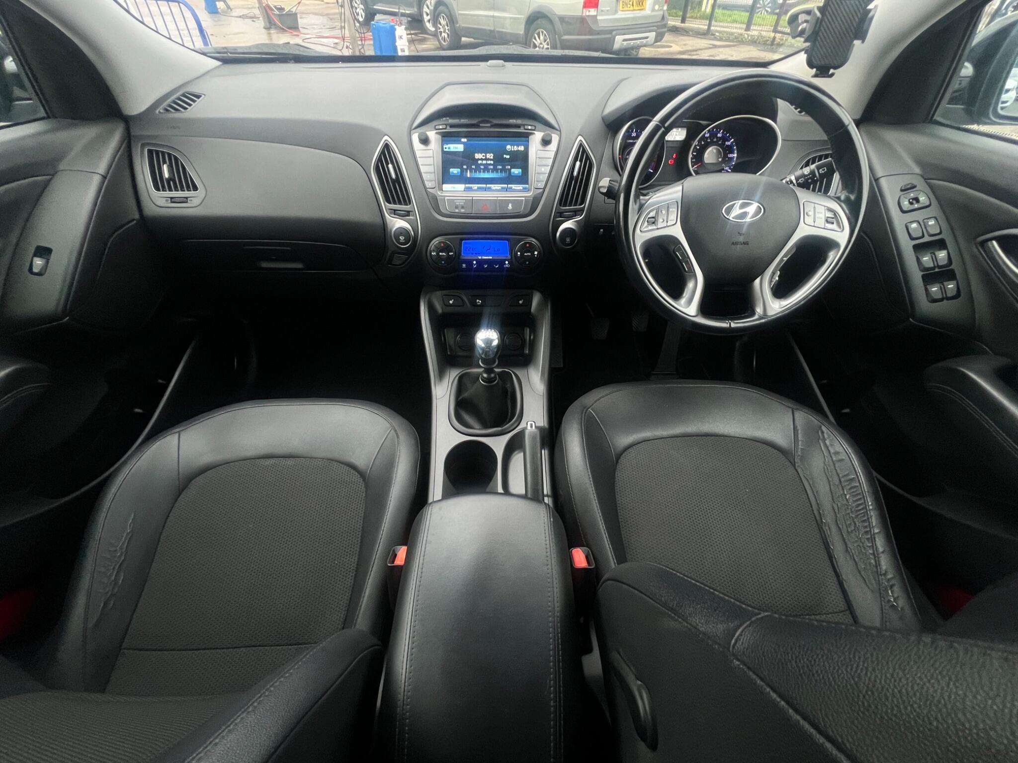 Hyundai ix35 - Image 13