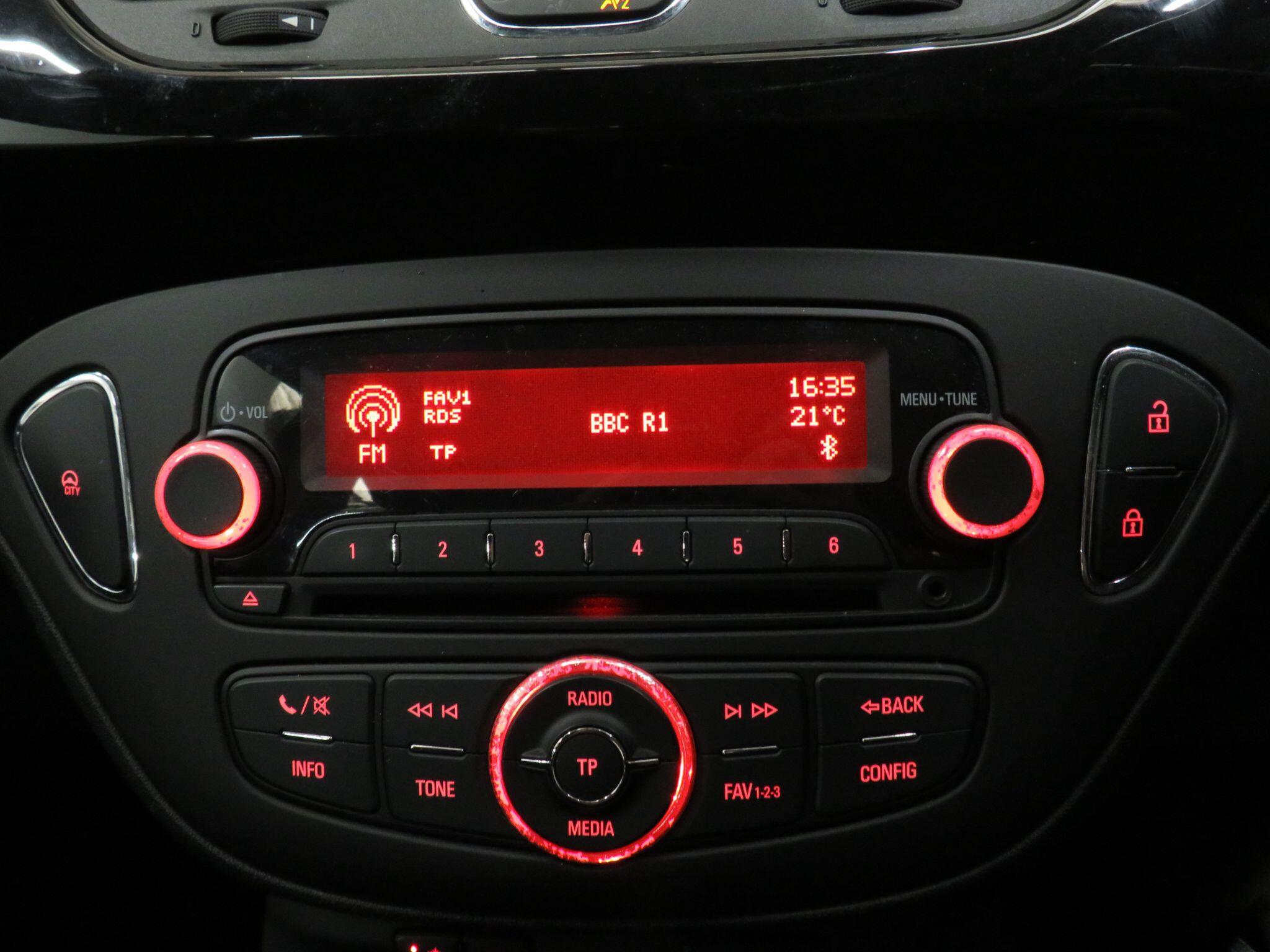 Vauxhall Corsa - Image 16