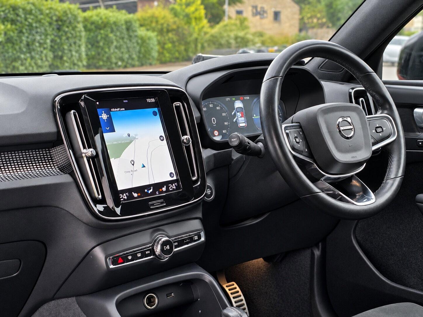 Volvo XC40 - Image 3