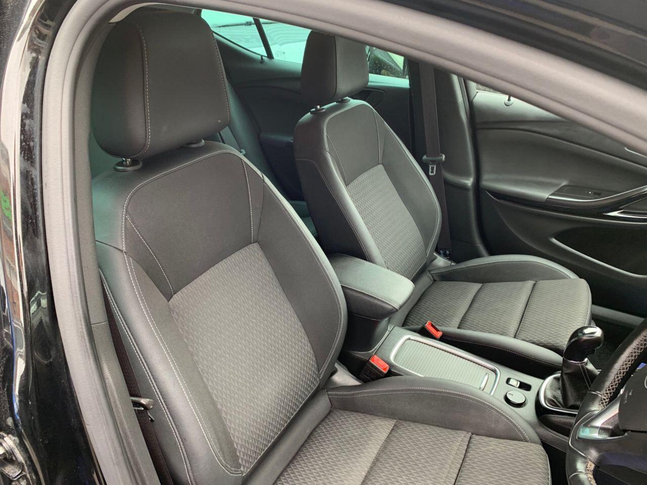 Vauxhall Astra - Image 13