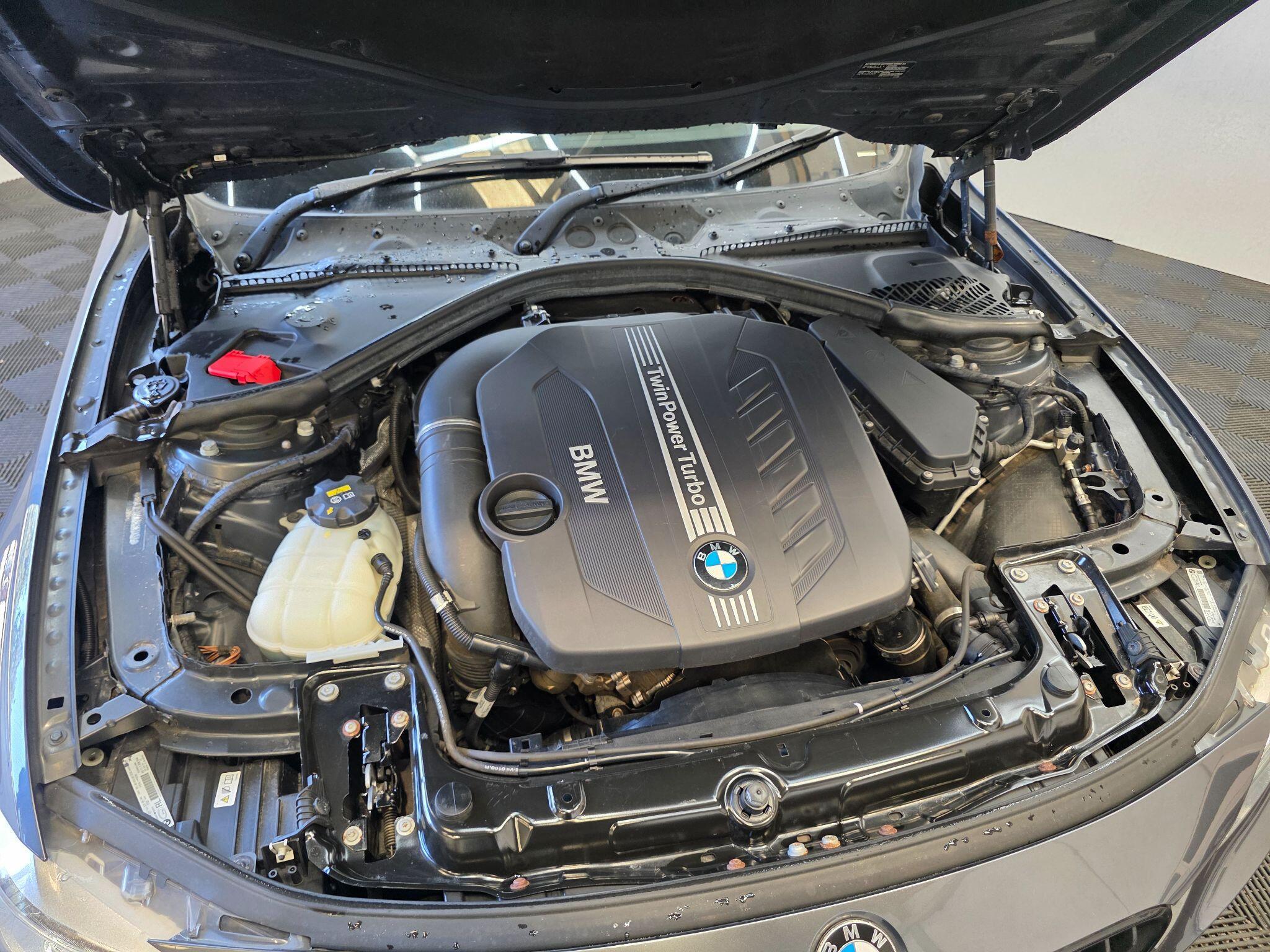 BMW 3 Series - Image 11