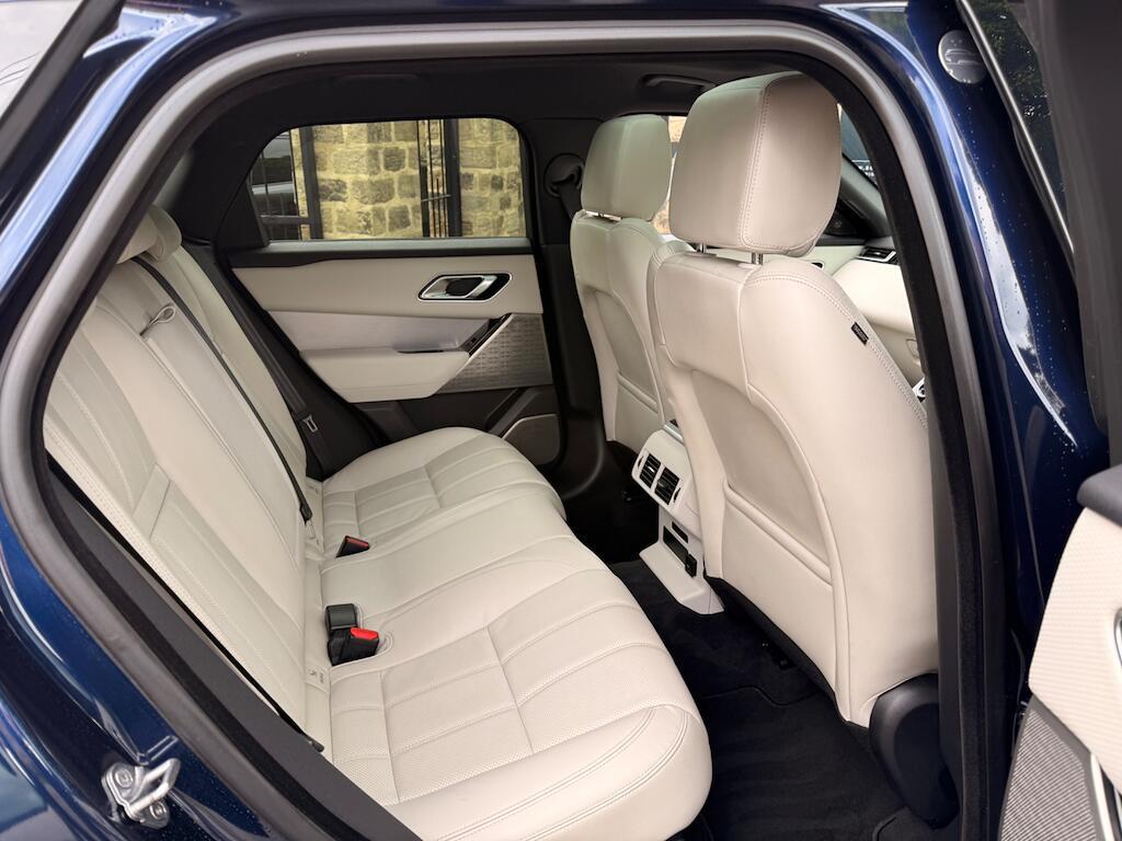 Land Rover Range Rover Velar - Image 66