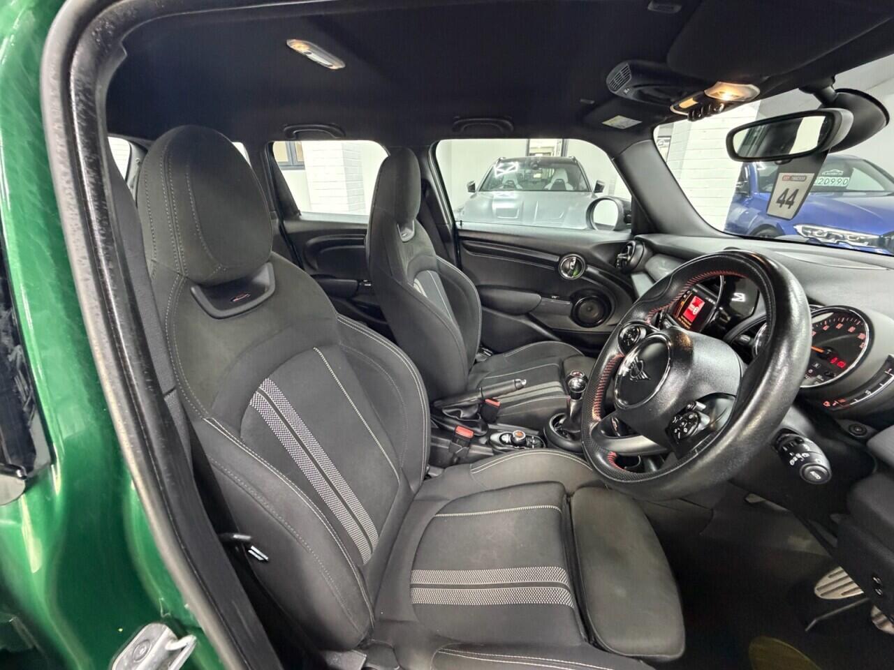 MINI Hatch - Image 14