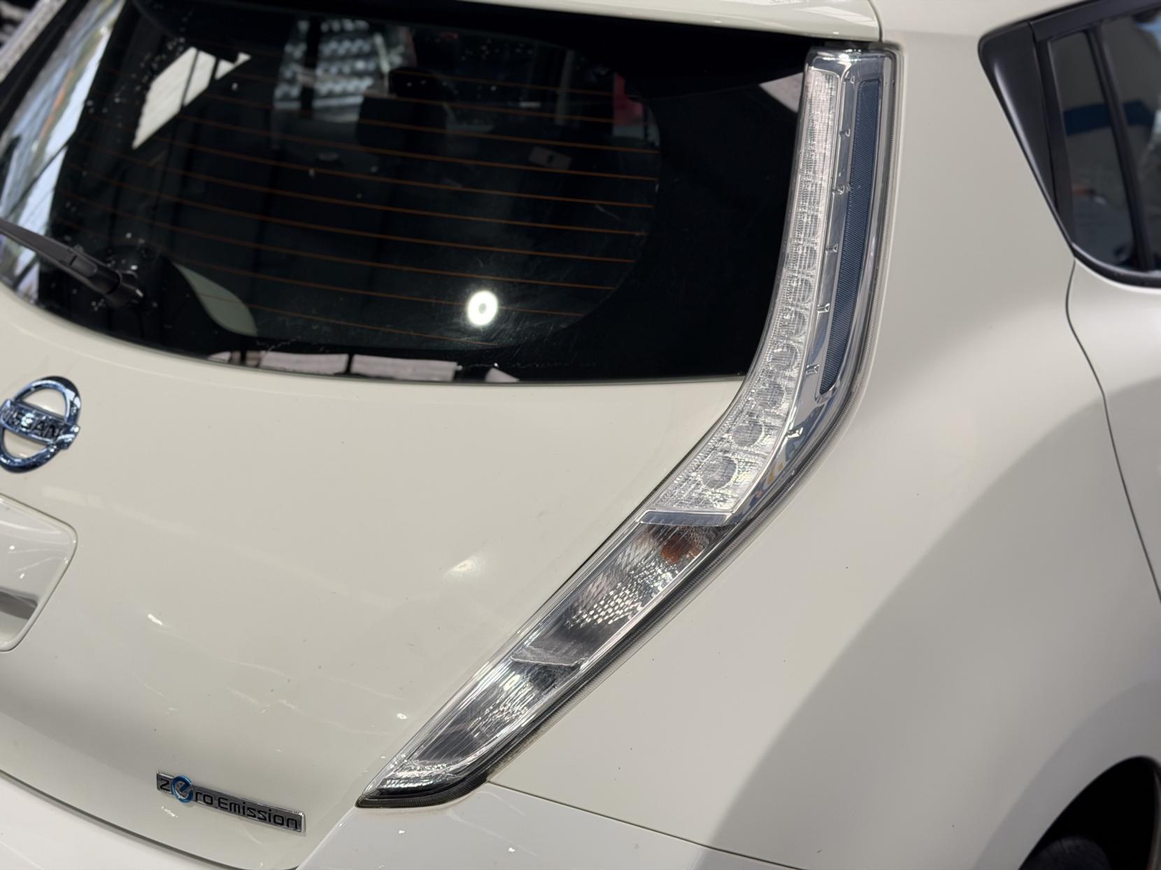 Nissan Leaf - Image 12