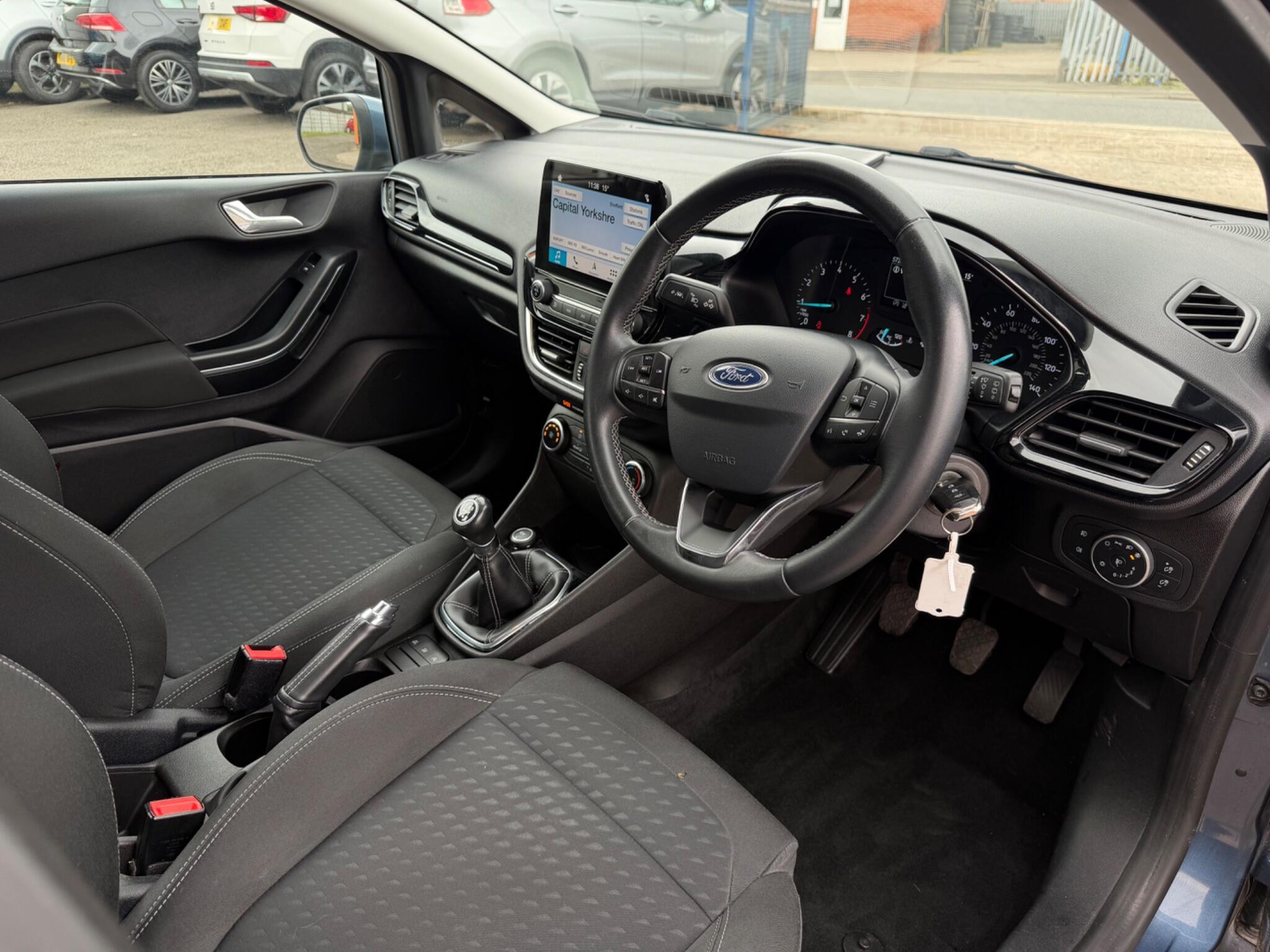 Ford Fiesta - Image 10
