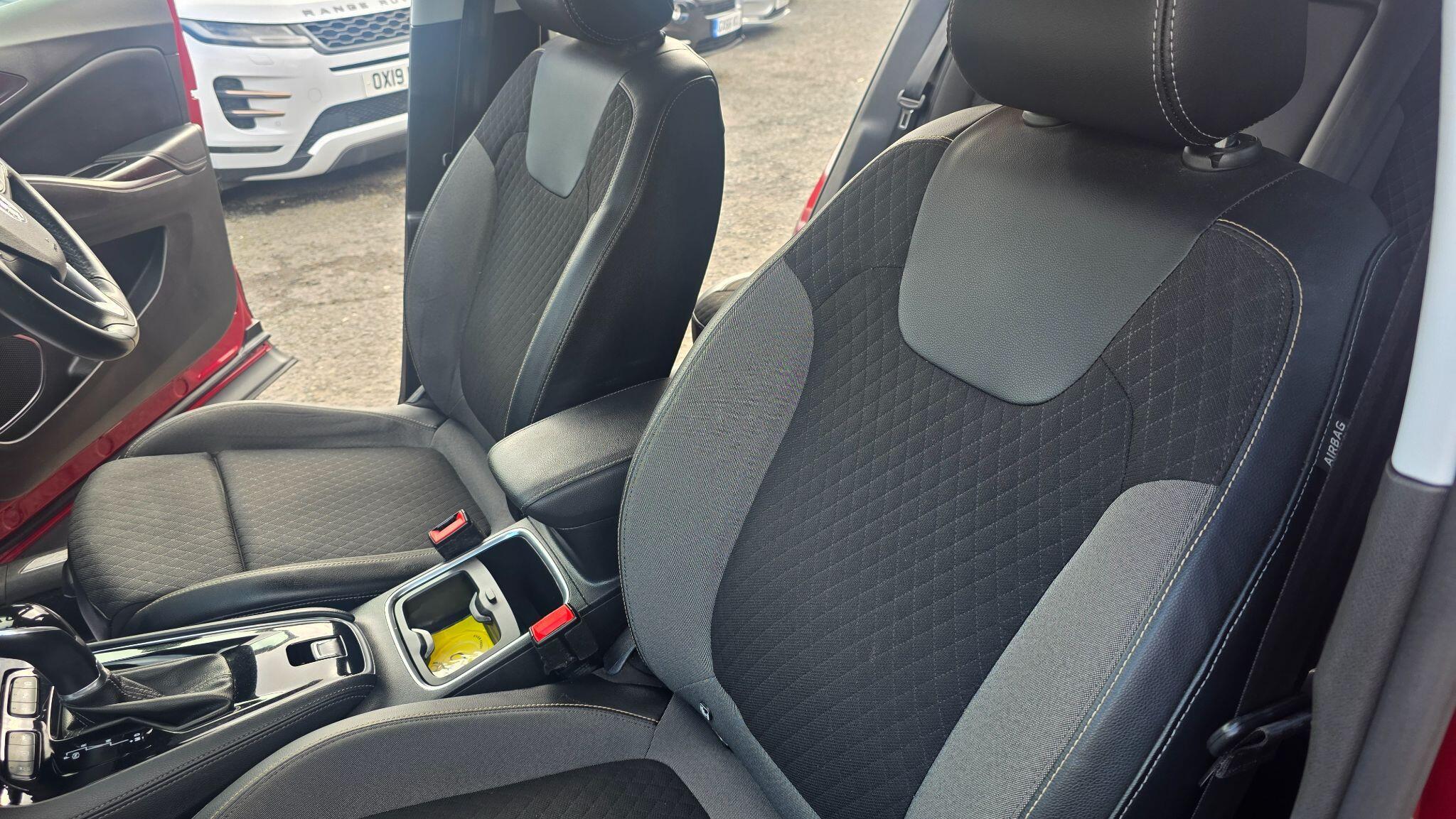 Vauxhall Grandland X - Image 36