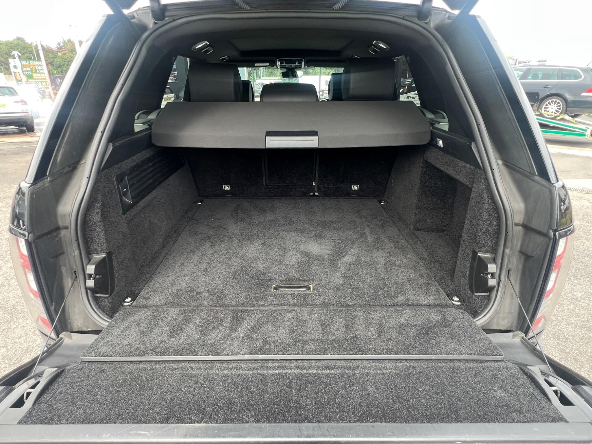 Land Rover Range Rover - Image 18