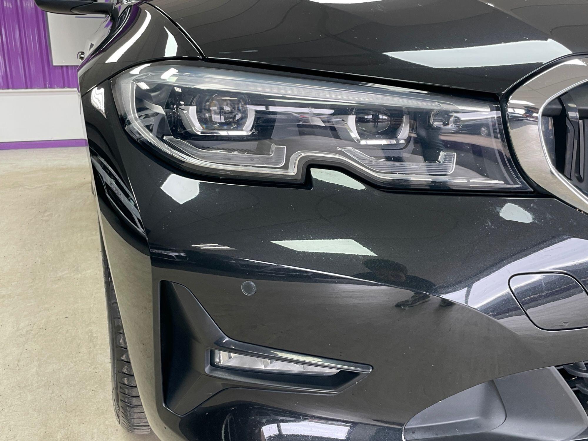 BMW 3 Series - Image 17