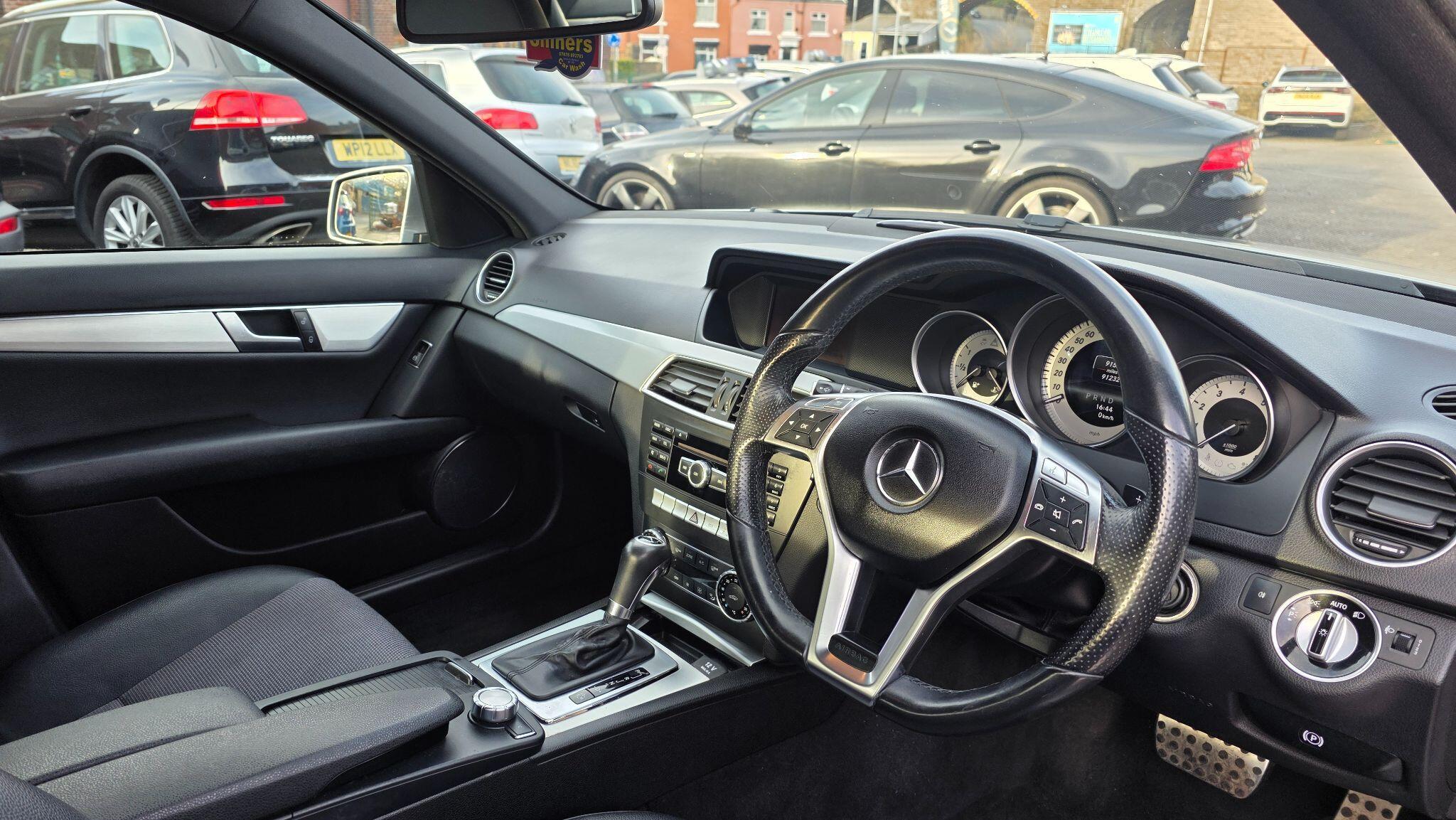 Mercedes C Class - Image 14