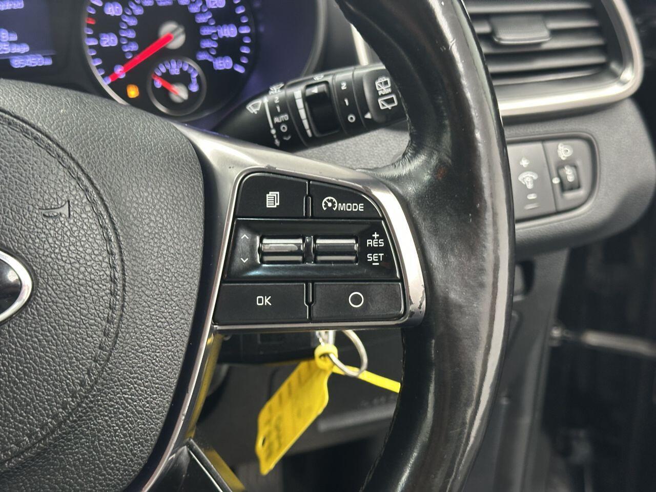 Kia Sorento - Image 19