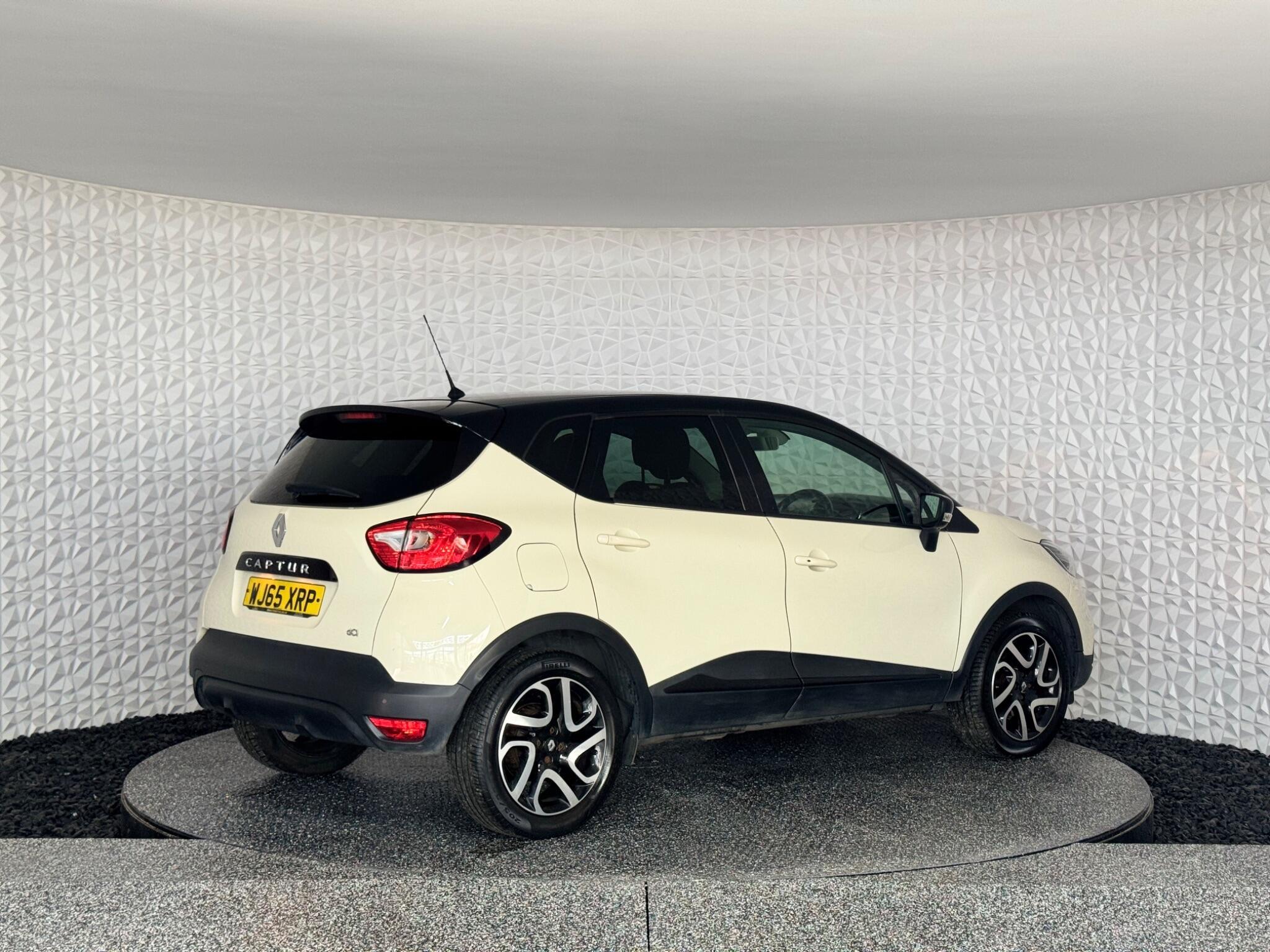 Renault Captur - Image 7