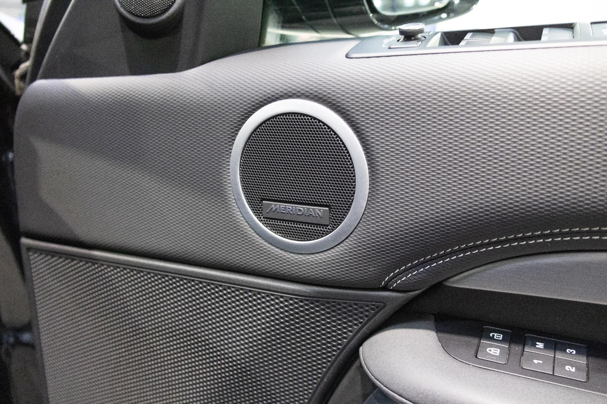 Land Rover Discovery - Image 17