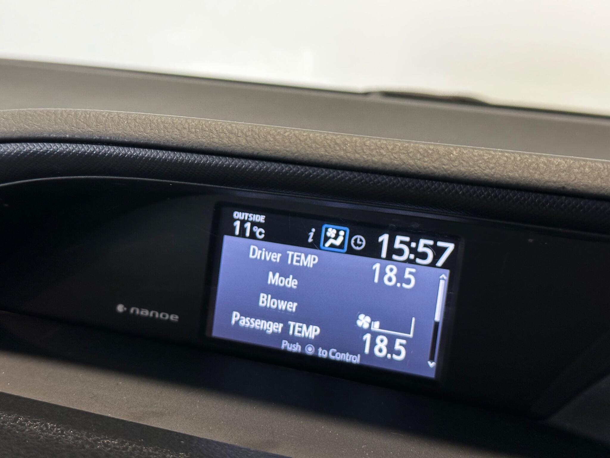 Toyota Noah - Image 38