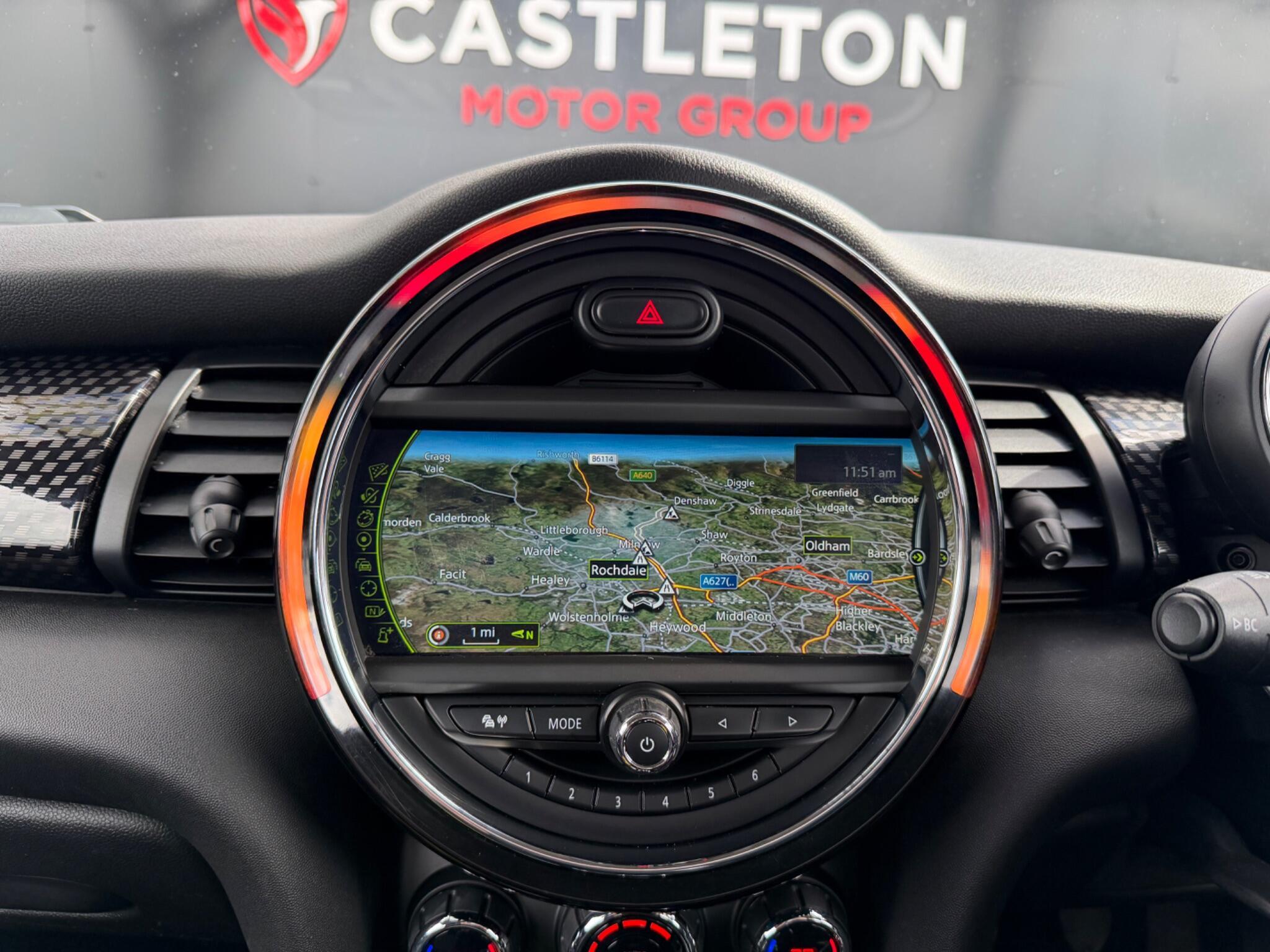 MINI Hatch - Image 32