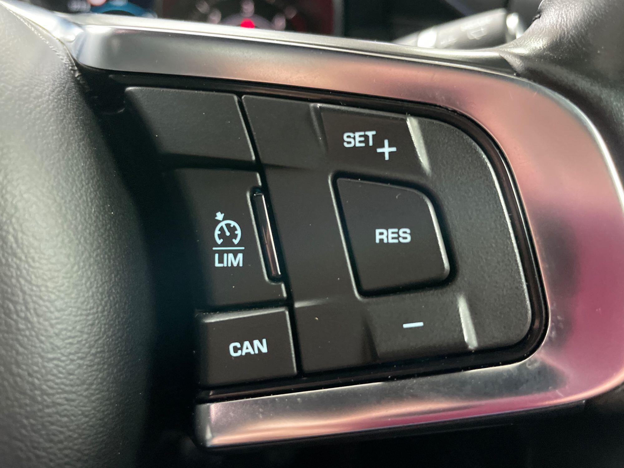 Jaguar E-Pace - Image 38