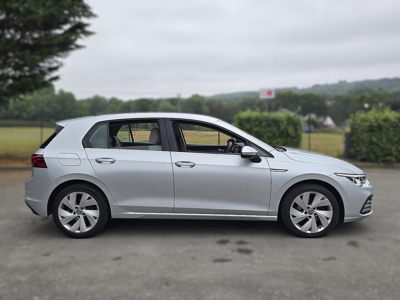 Volkswagen Golf - Image 15