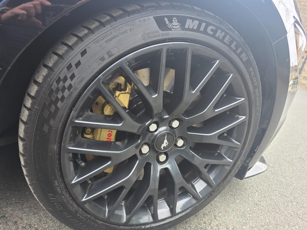 Ford Mustang - Image 17
