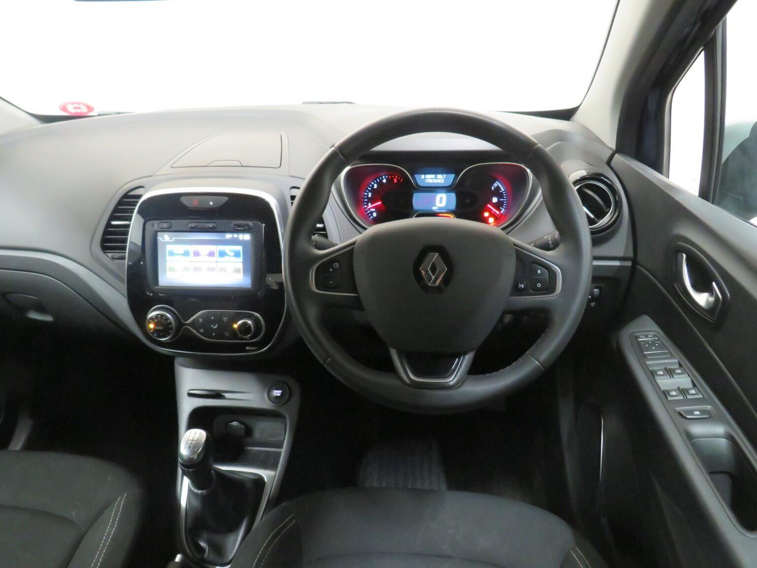 Renault Captur - Image 14