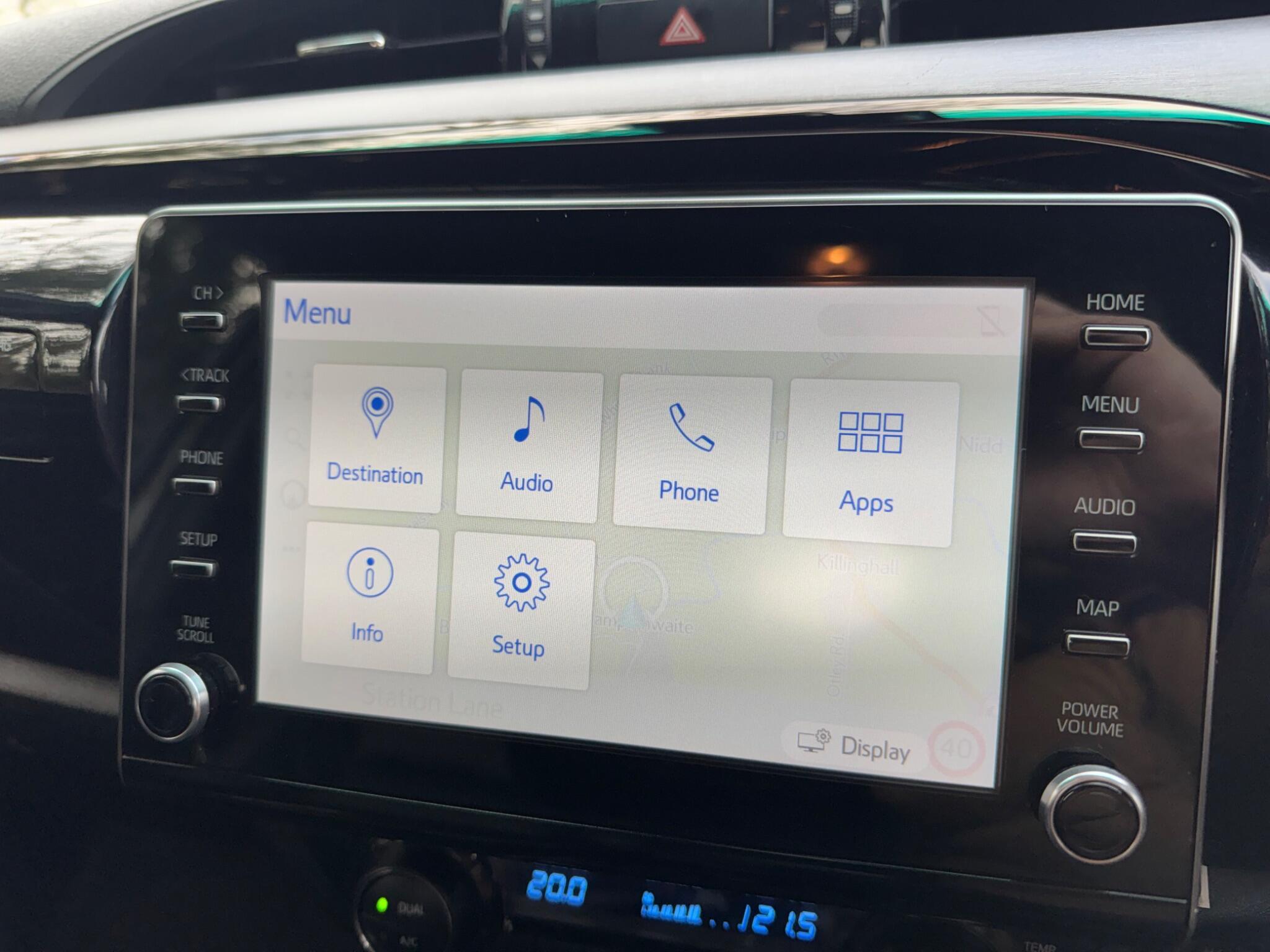 Toyota Hilux - Image 30