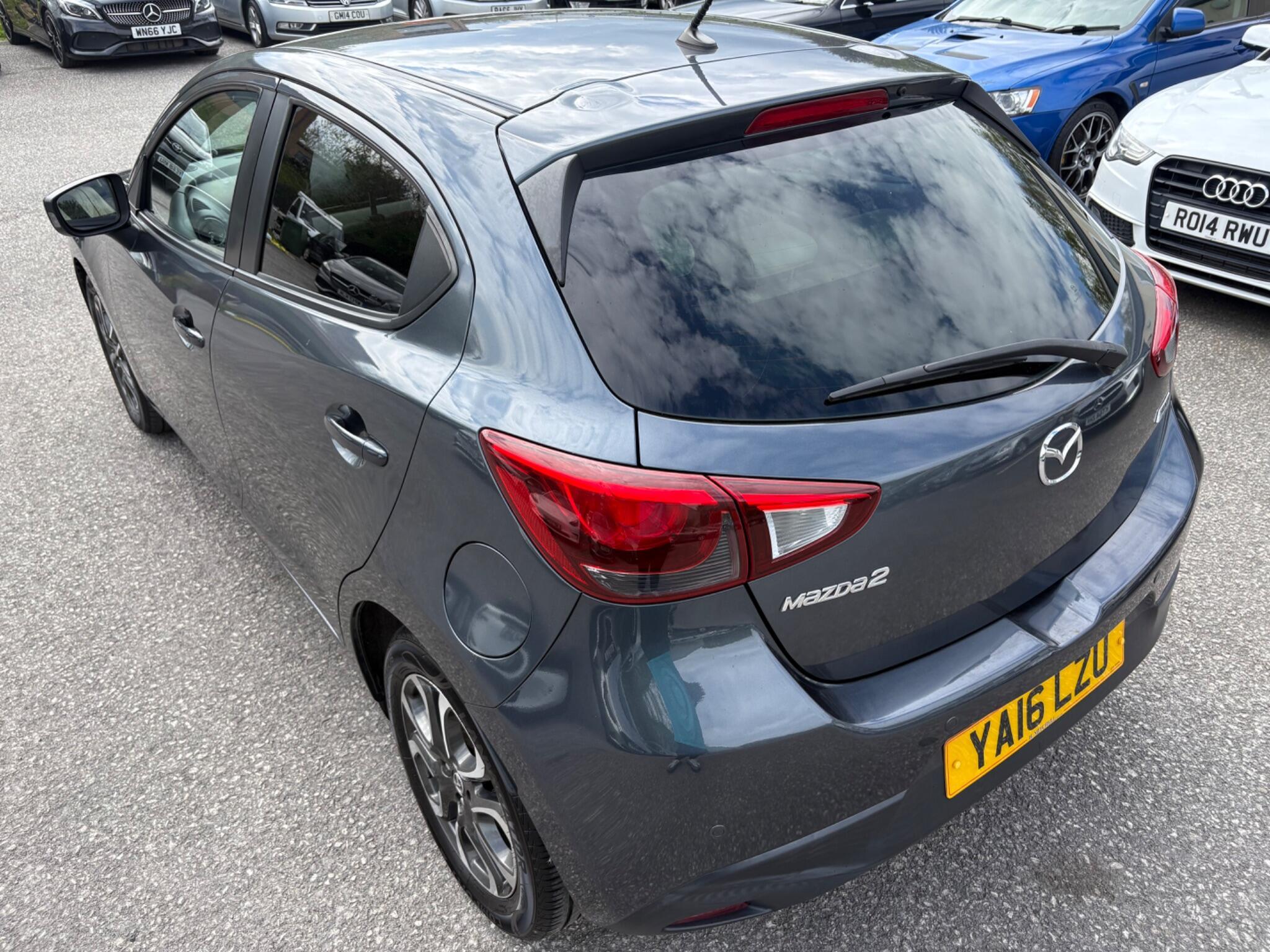 Mazda MAZDA2 - Image 14