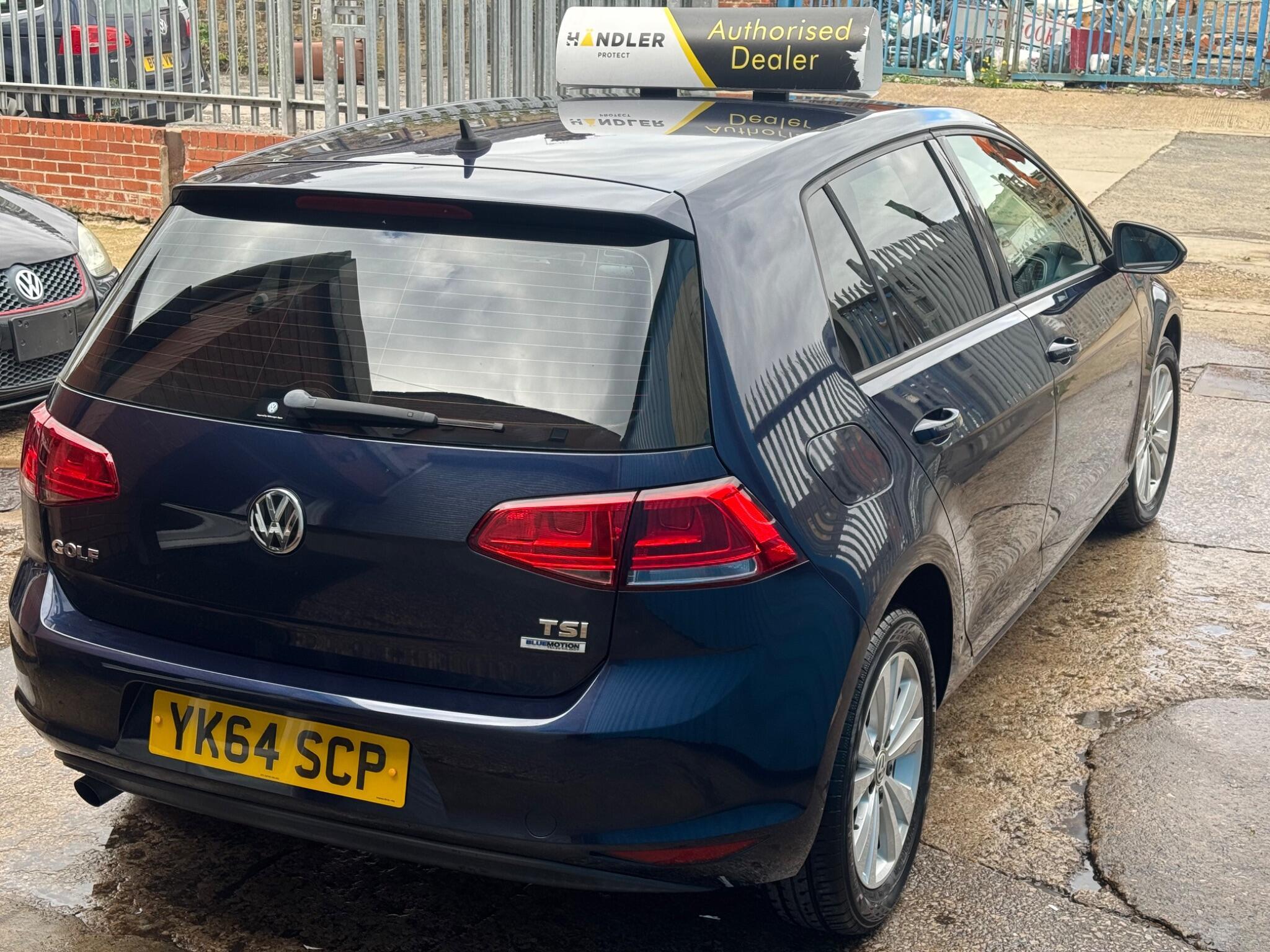 Volkswagen Golf - Image 20
