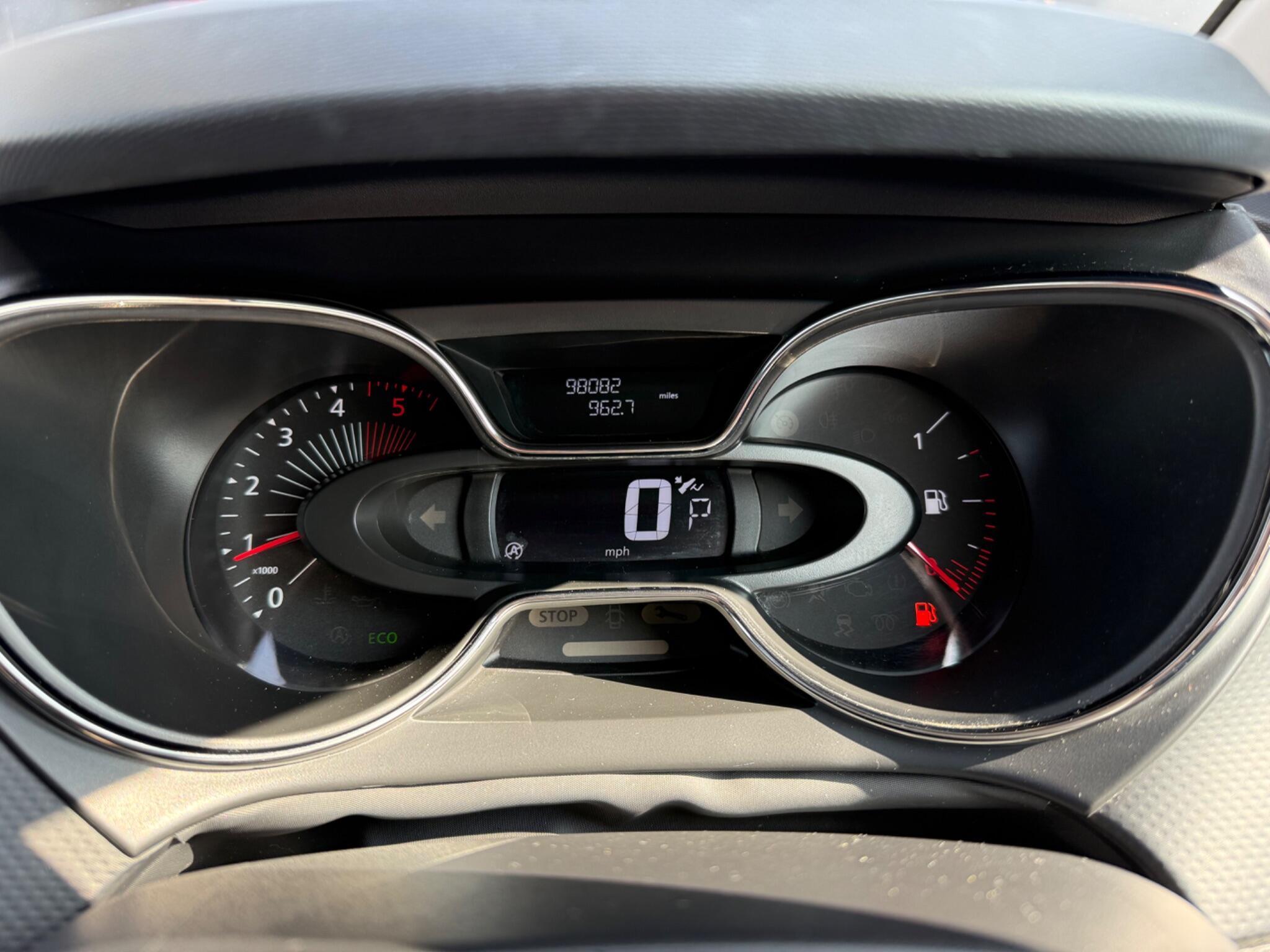 Renault Captur - Image 34