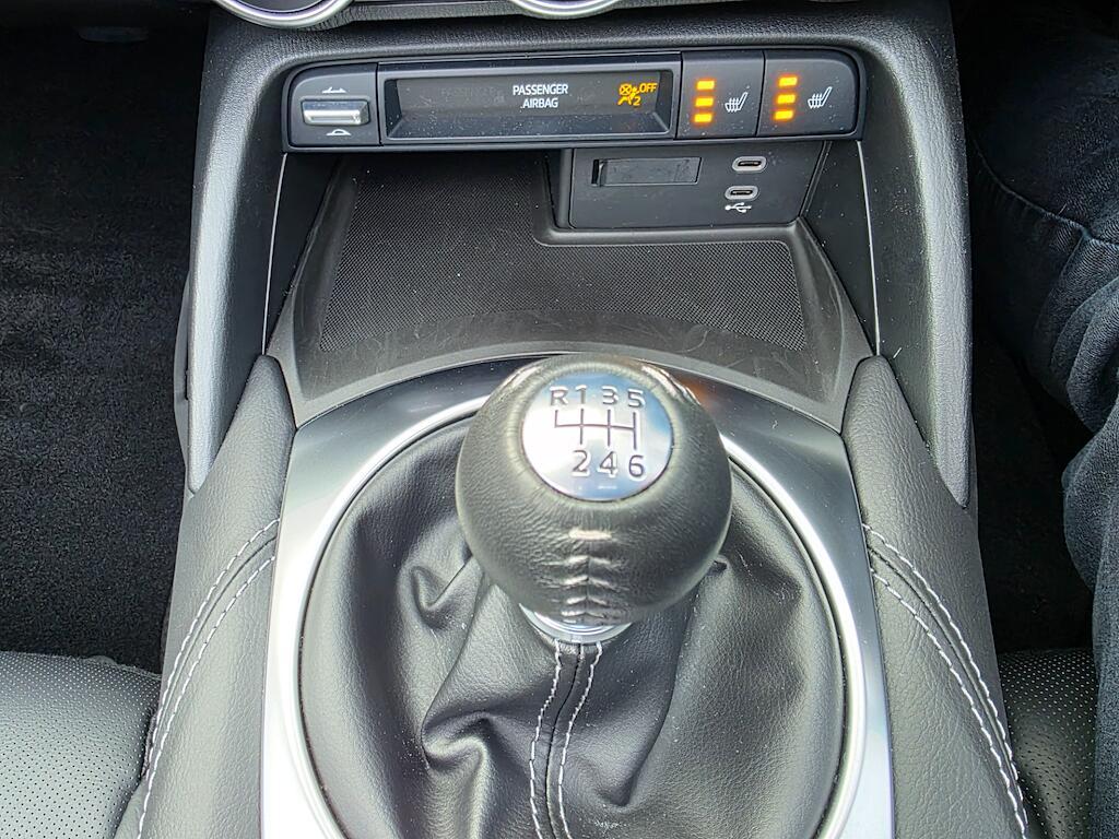 Mazda MX-5 RF - Image 23