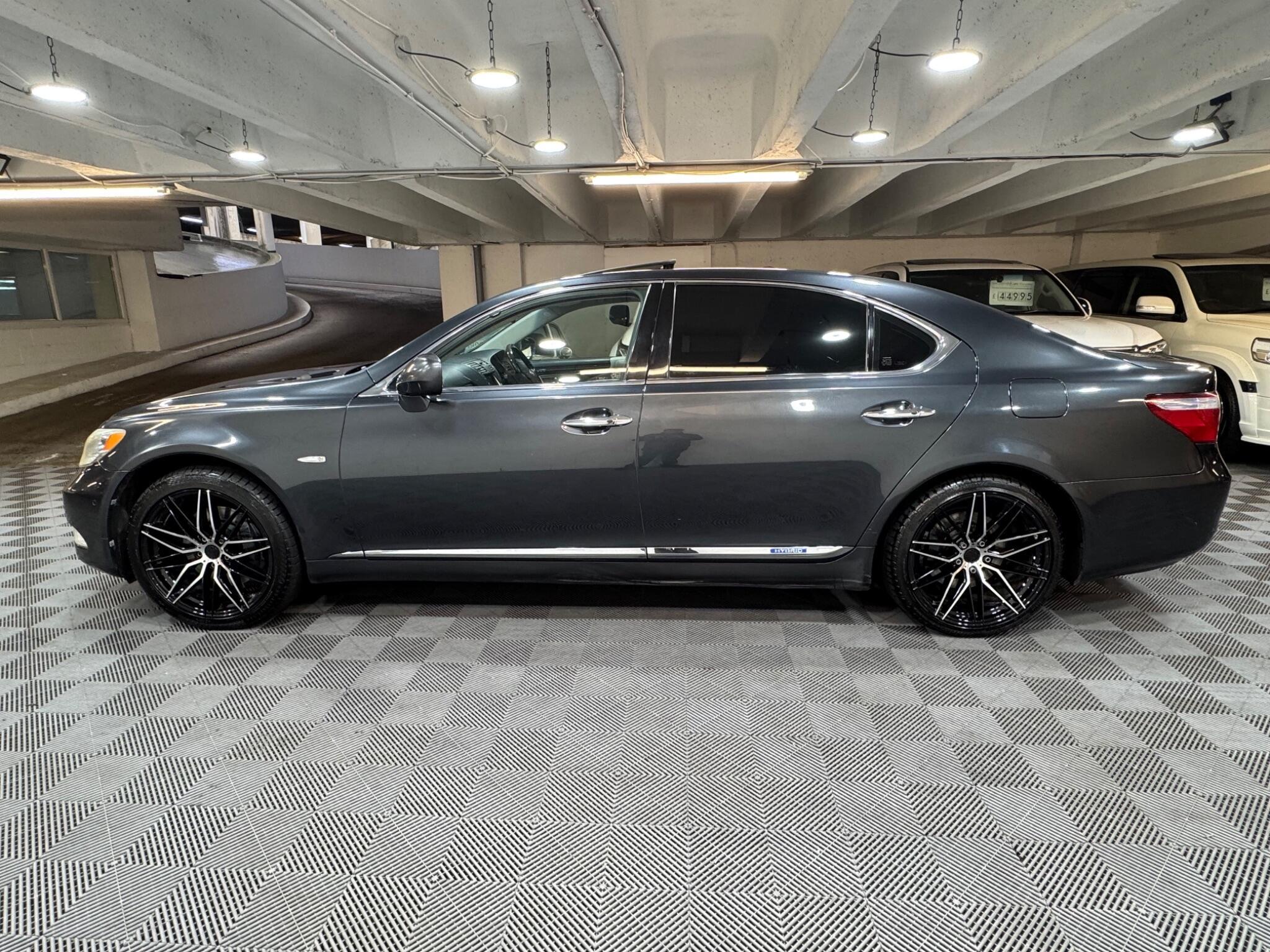 Lexus LS - Image 2