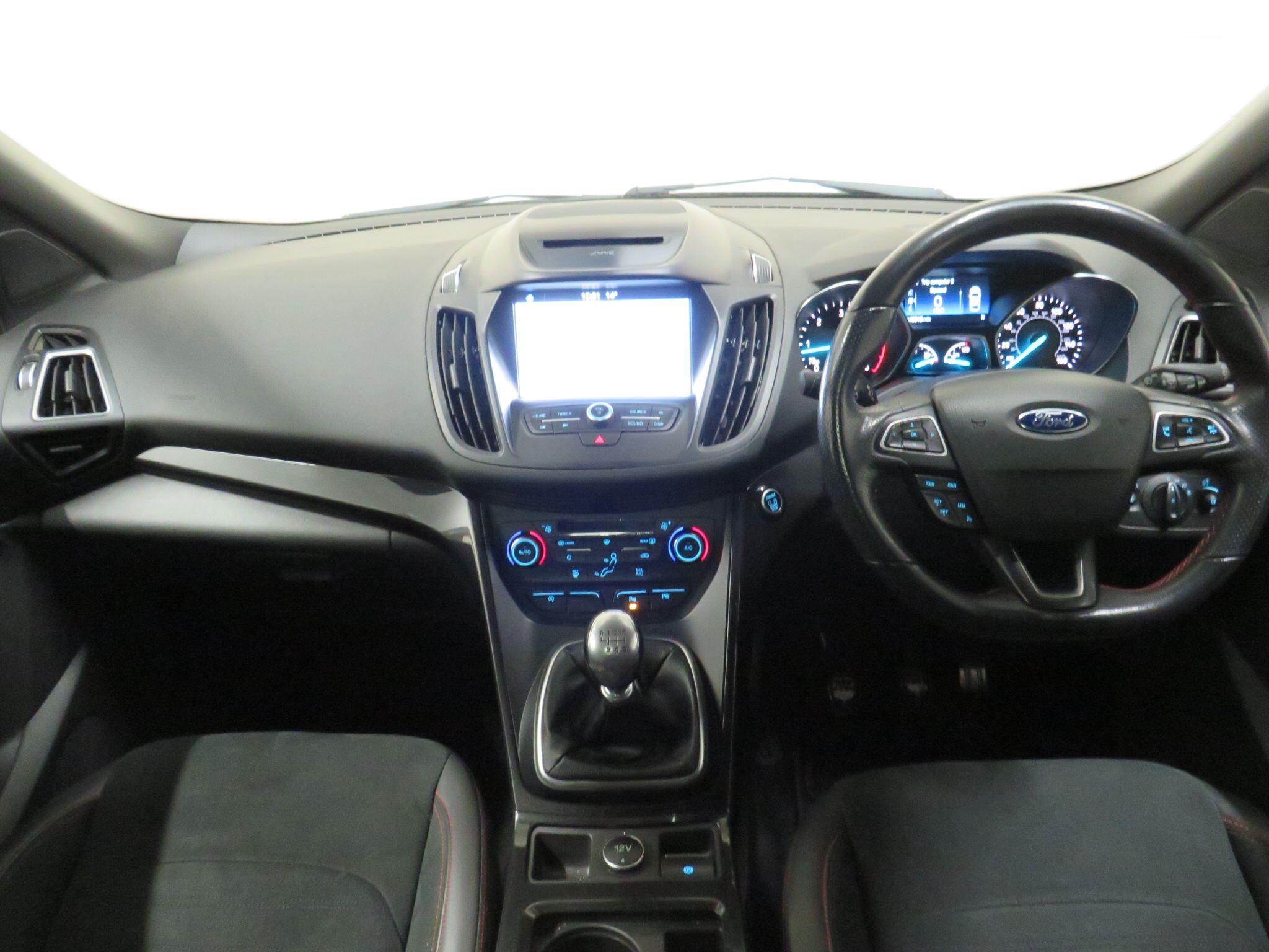 Ford Kuga - Image 14