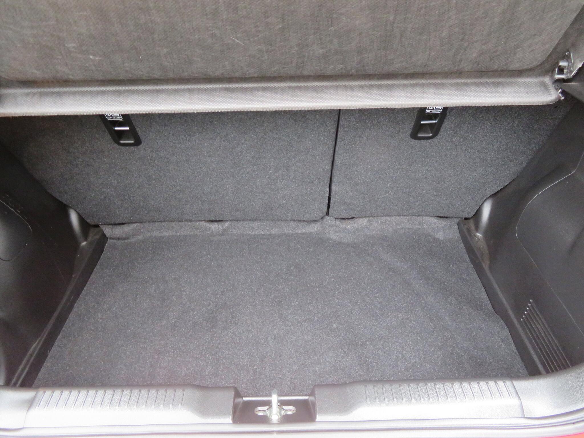Suzuki Swift - Image 10