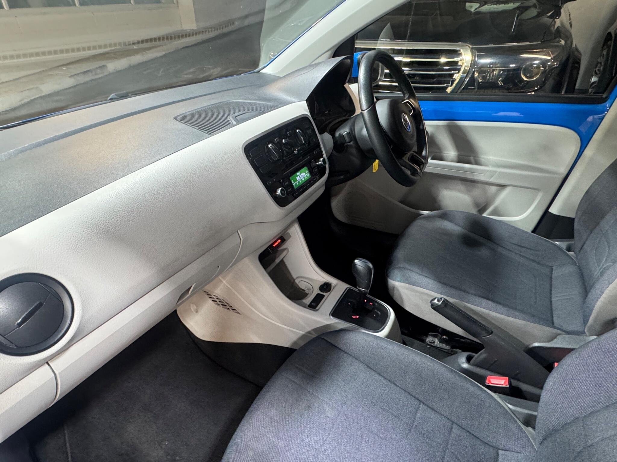 Volkswagen up! - Image 11