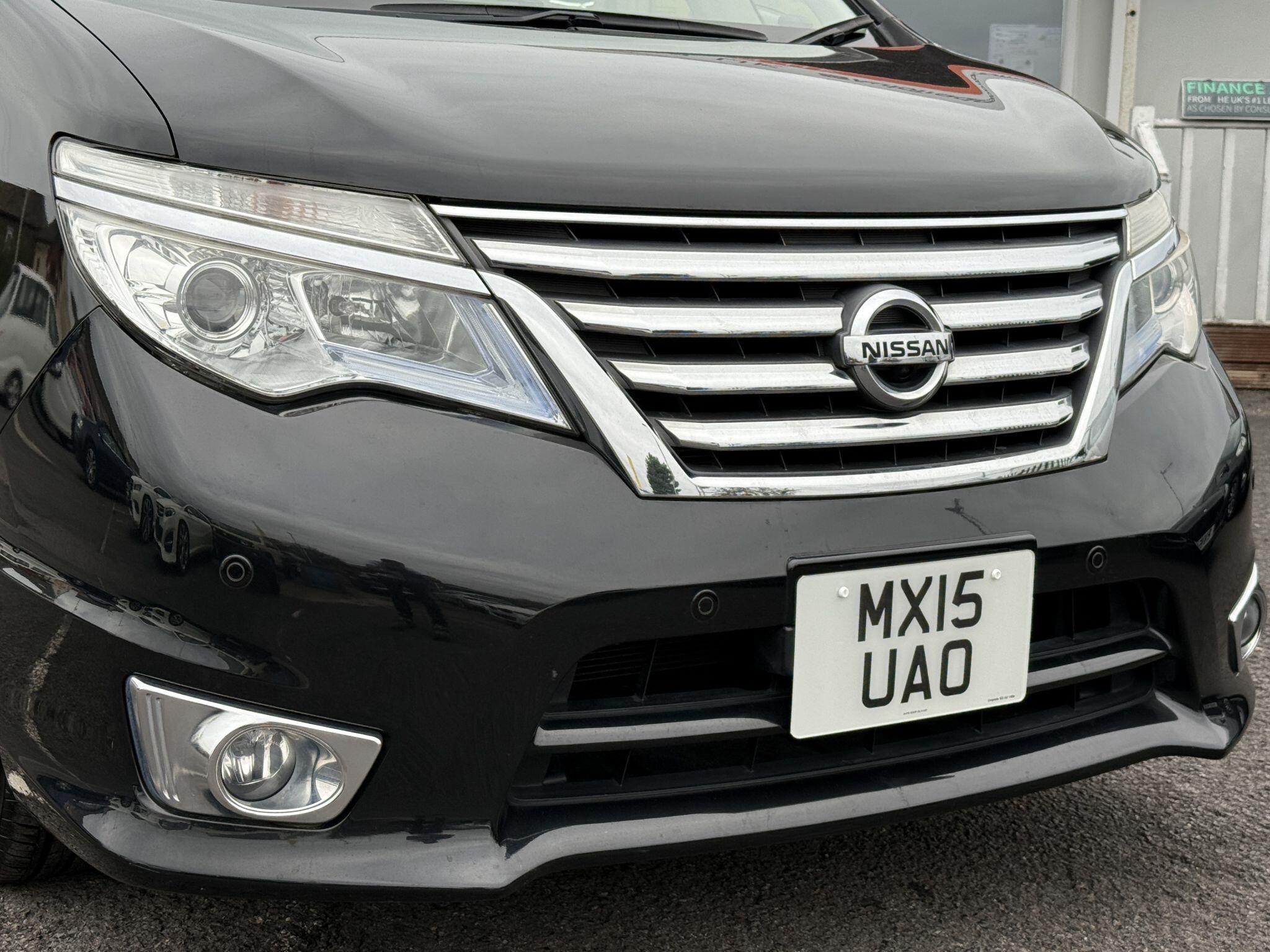 Nissan Serena - Image 10