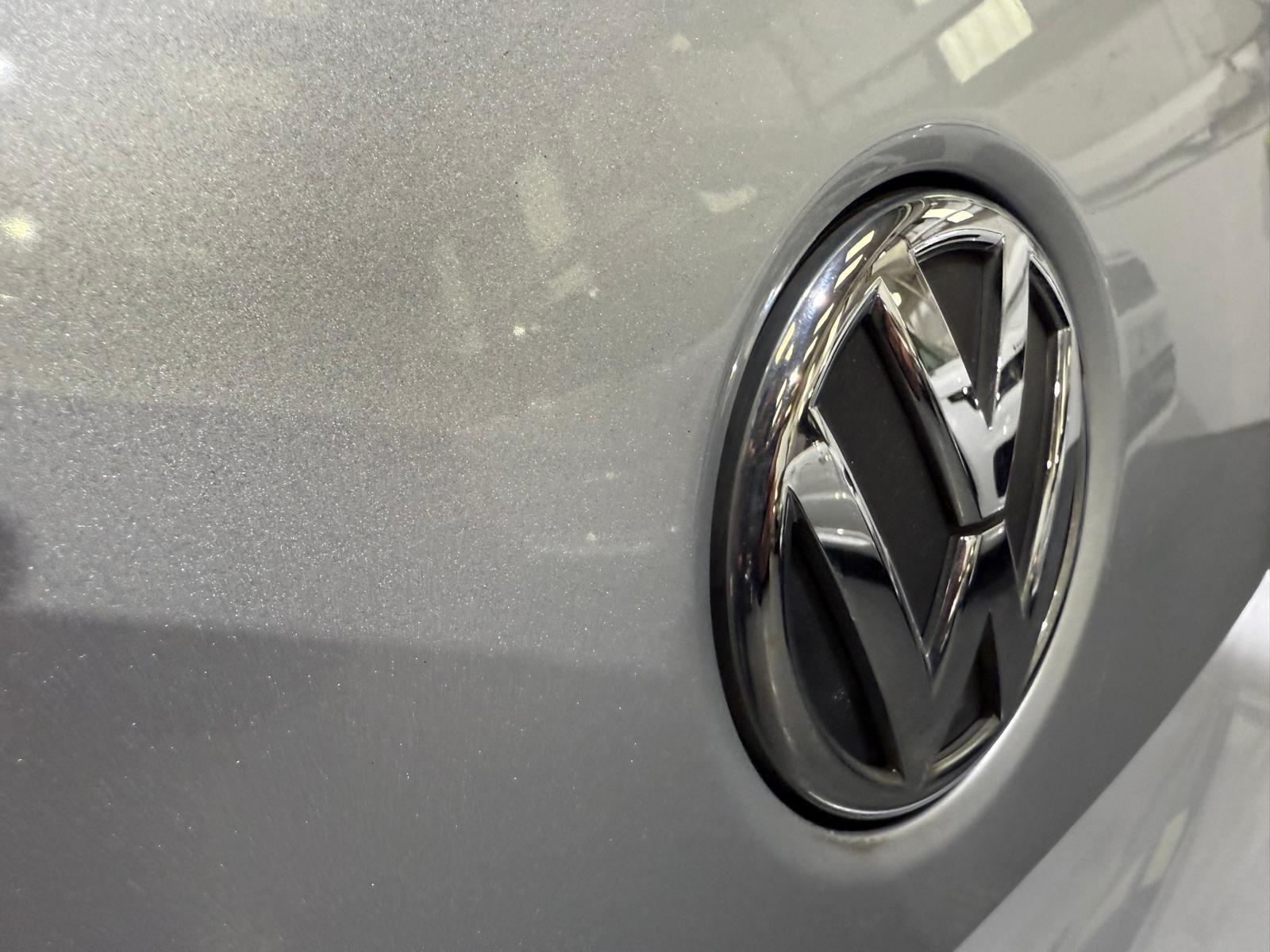Volkswagen Polo - Image 8