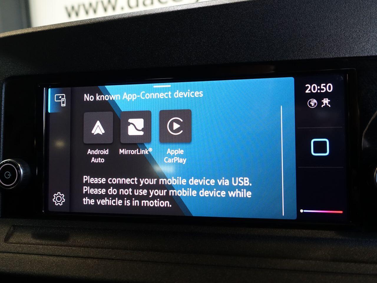 Volkswagen Caddy Maxi - Image 33