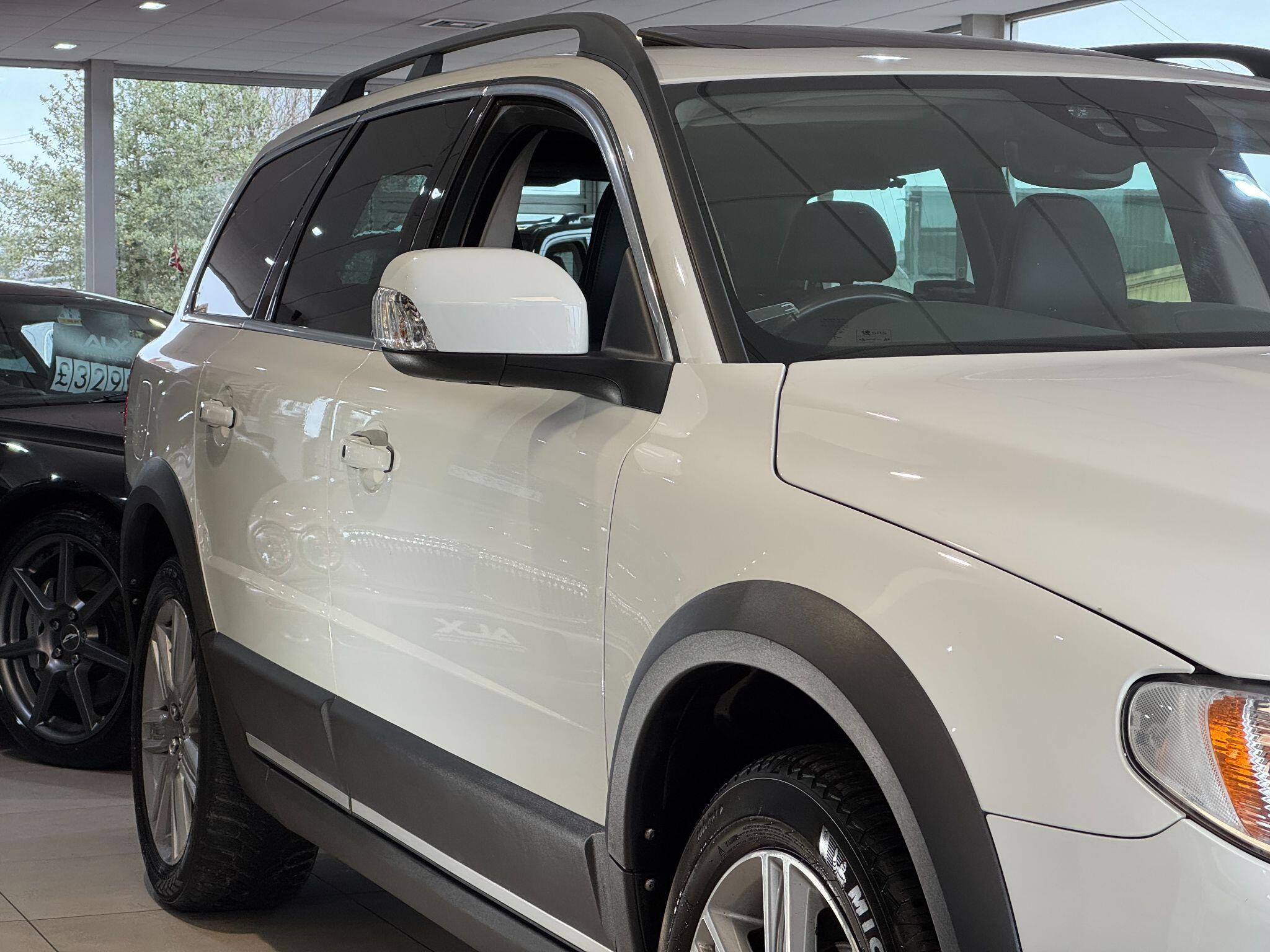 Volvo XC70 - Image 6