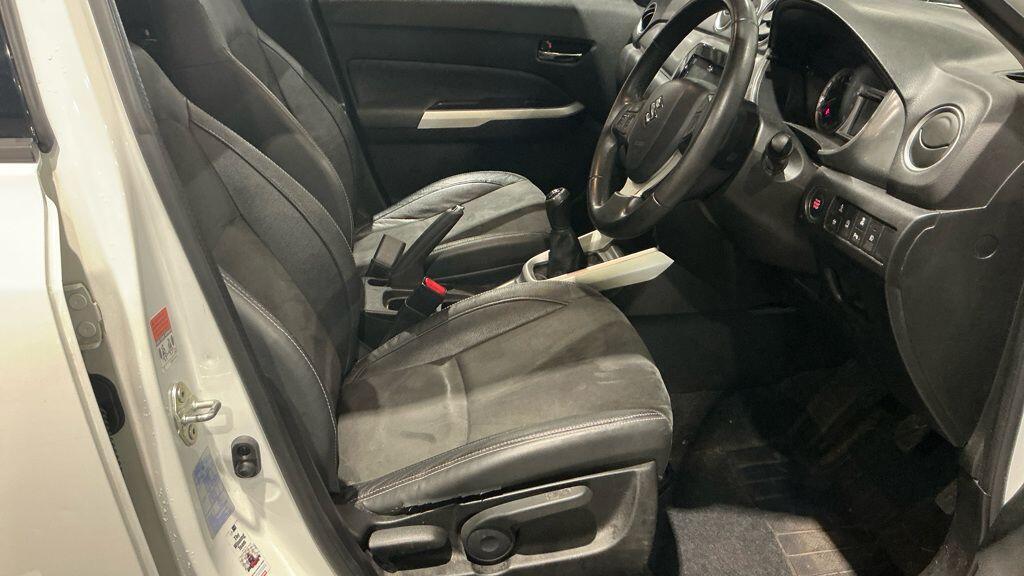 Suzuki Vitara - Image 2
