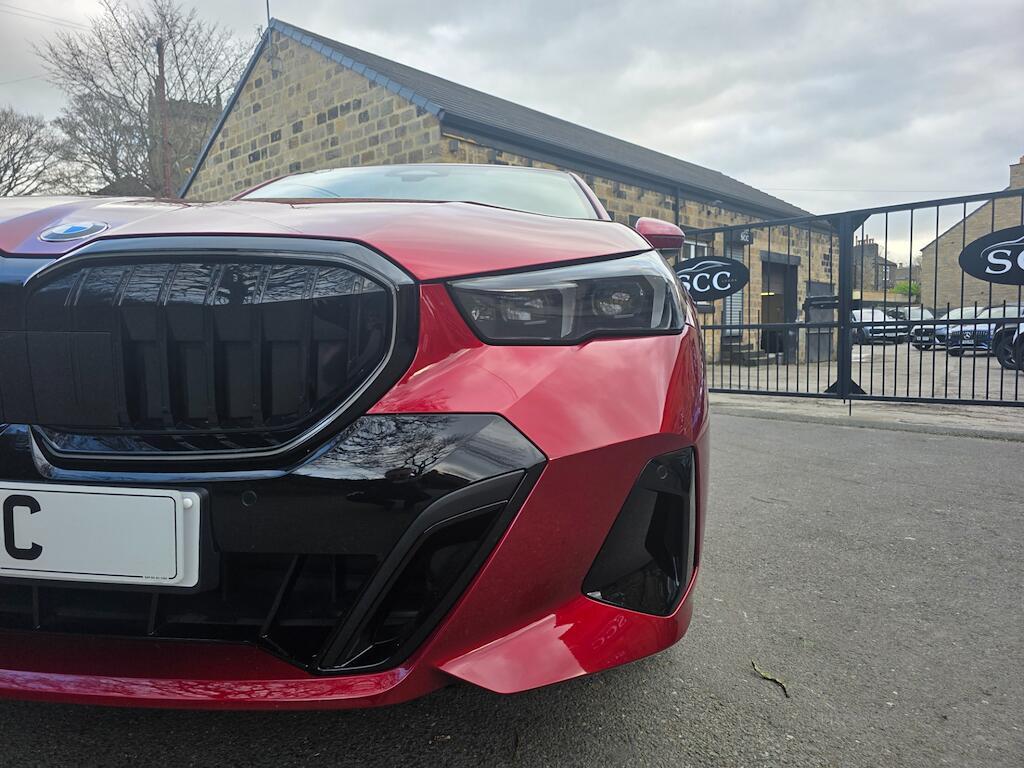 BMW 5 Series - Image 19