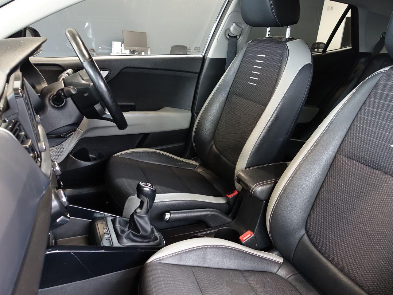 Kia Stonic - Image 12