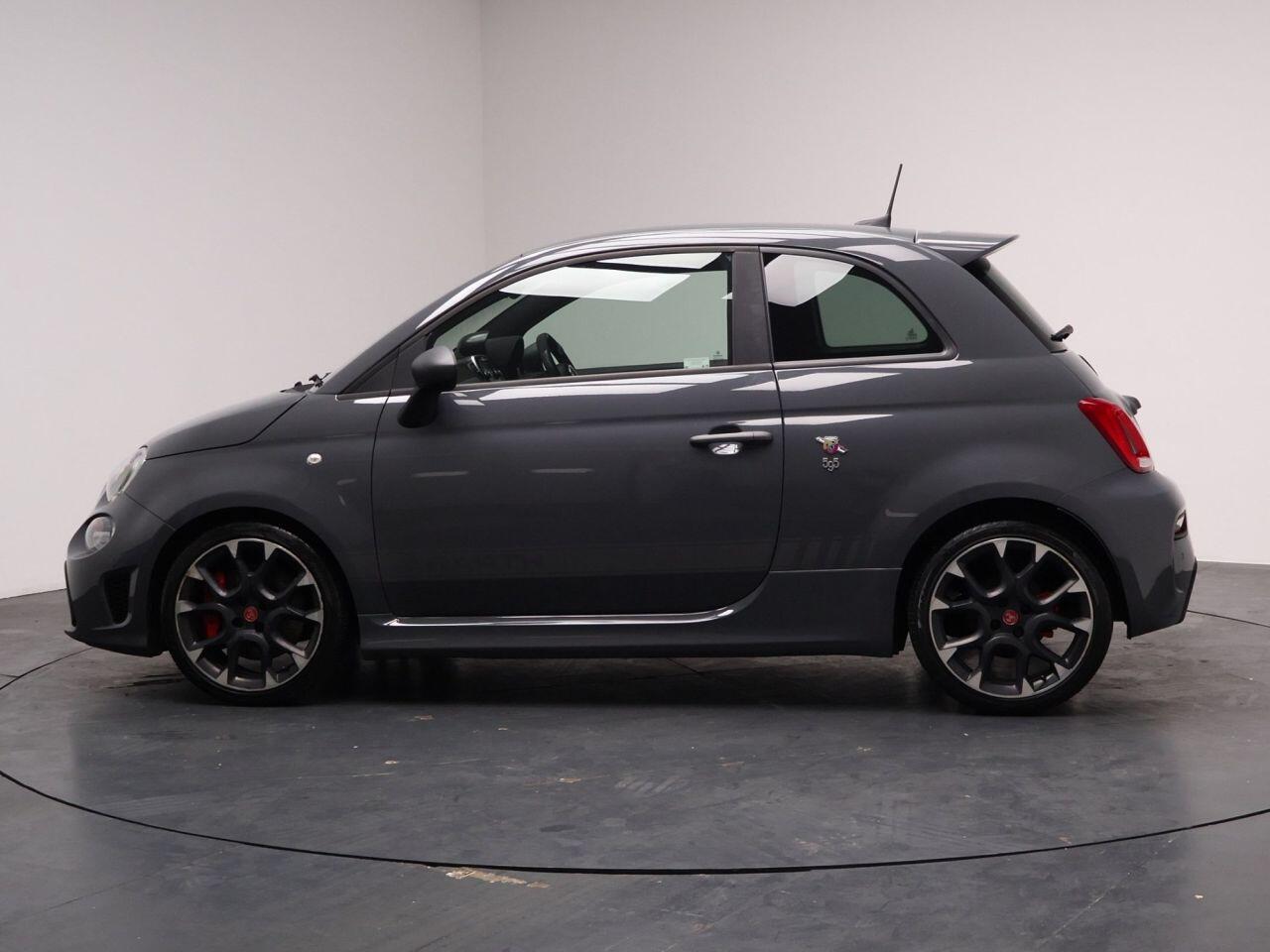 Abarth 595 - Image 11