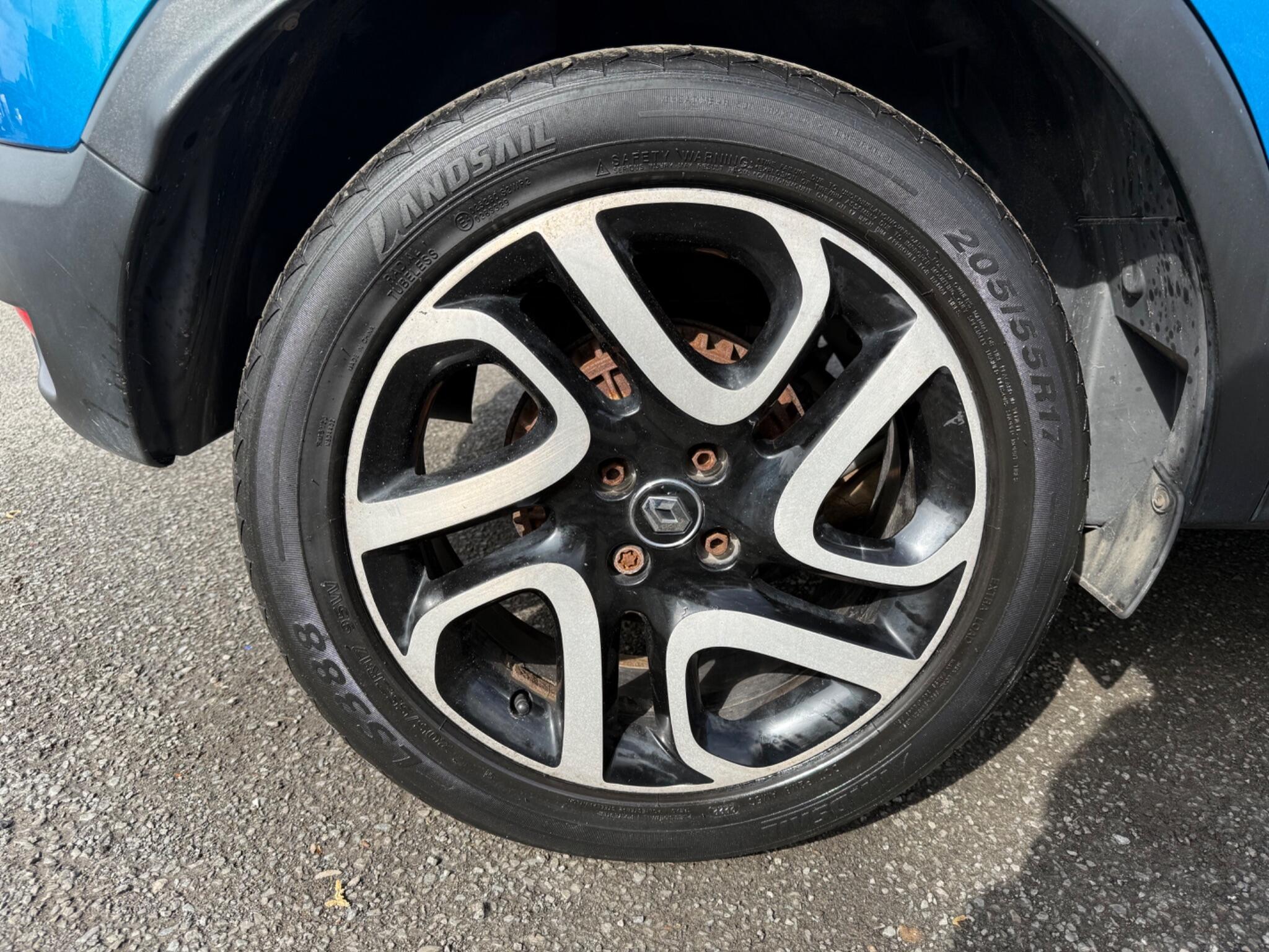 Renault Captur - Image 34