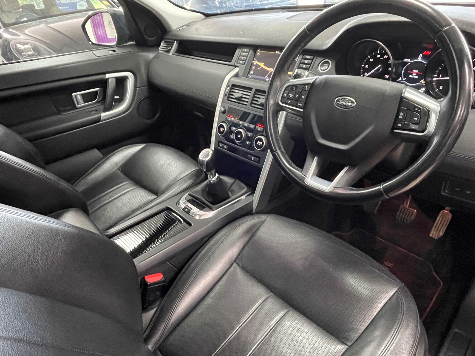 Land Rover DISCOVERY SPORT - Image 25