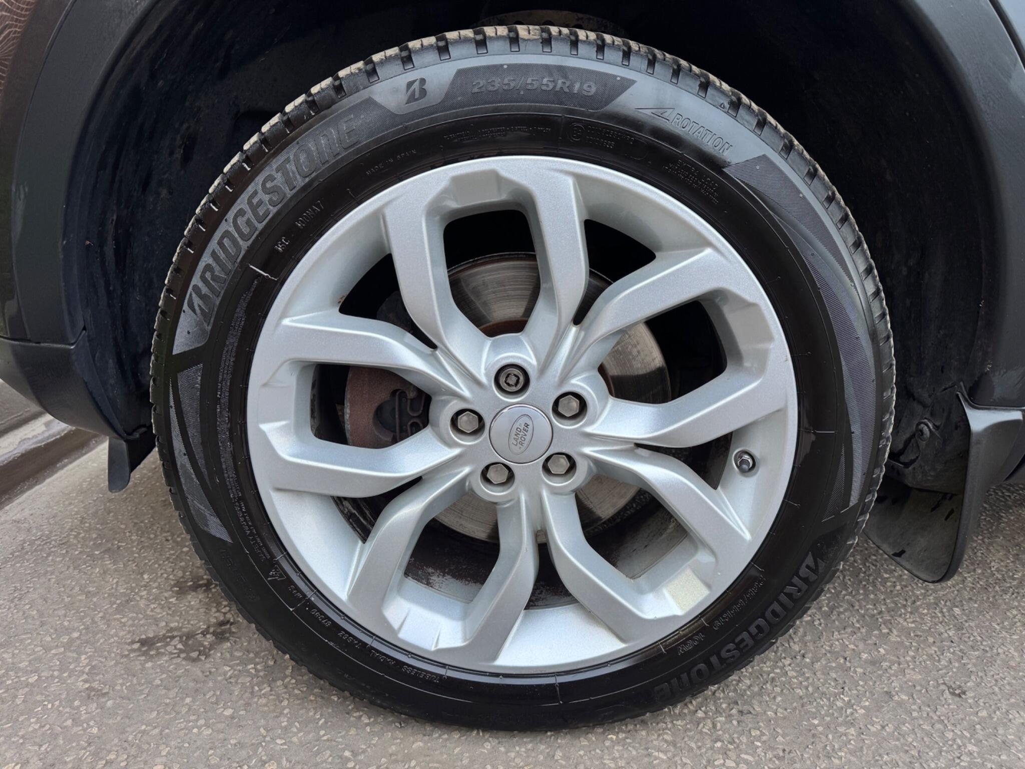 Land Rover DISCOVERY SPORT - Image 28