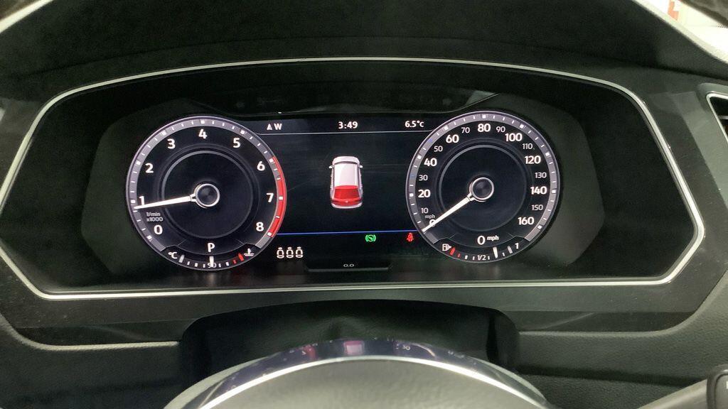 Volkswagen Tiguan - Image 4