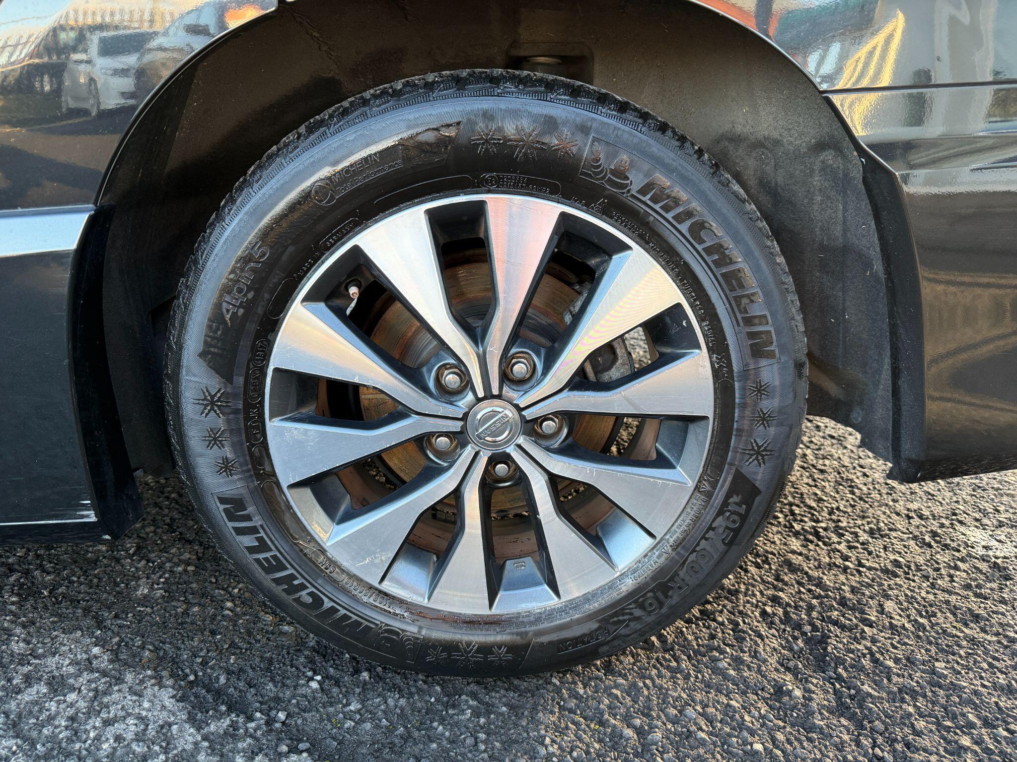 Nissan Serena - Image 99