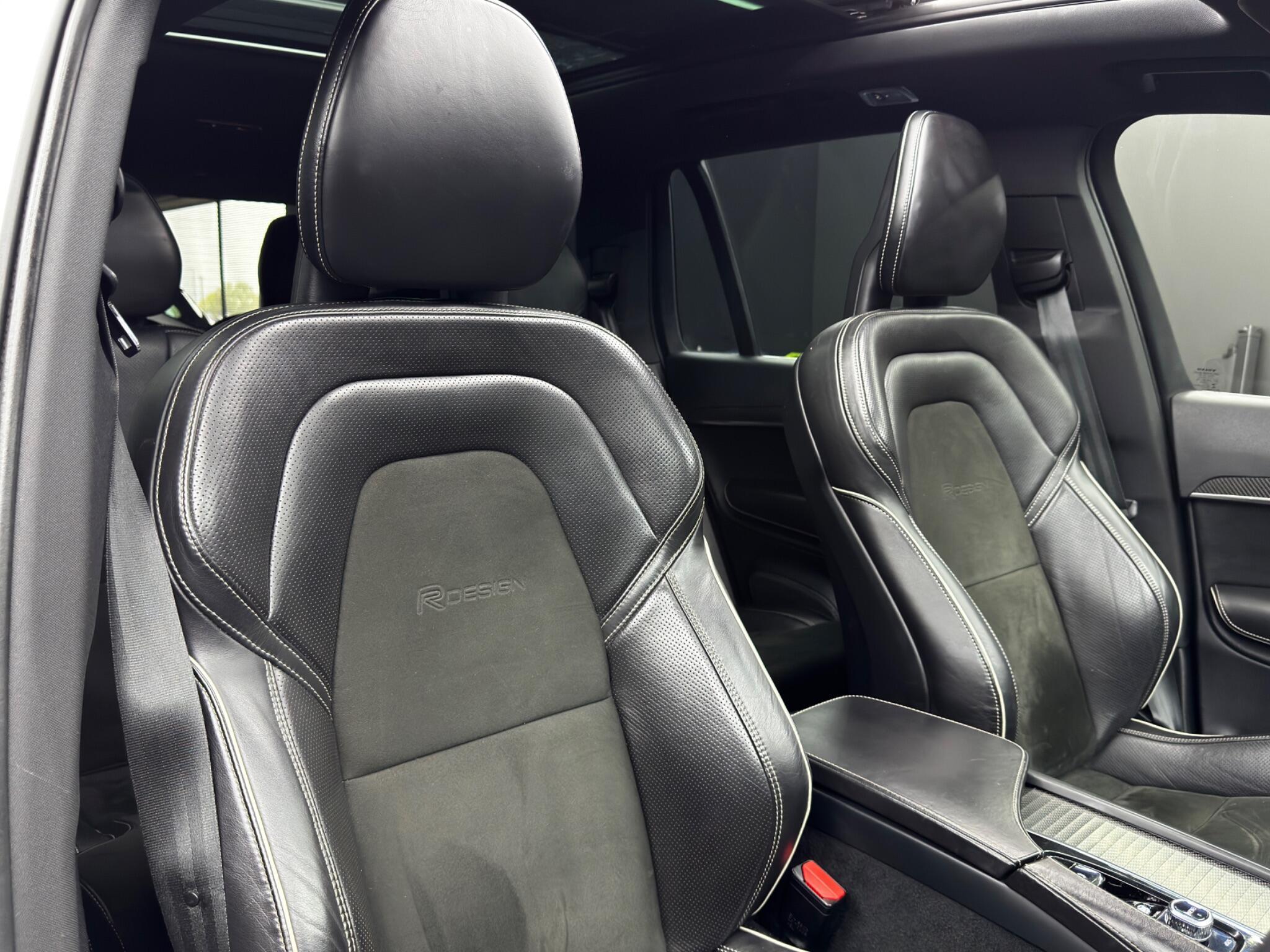 Volvo XC90 - Image 12