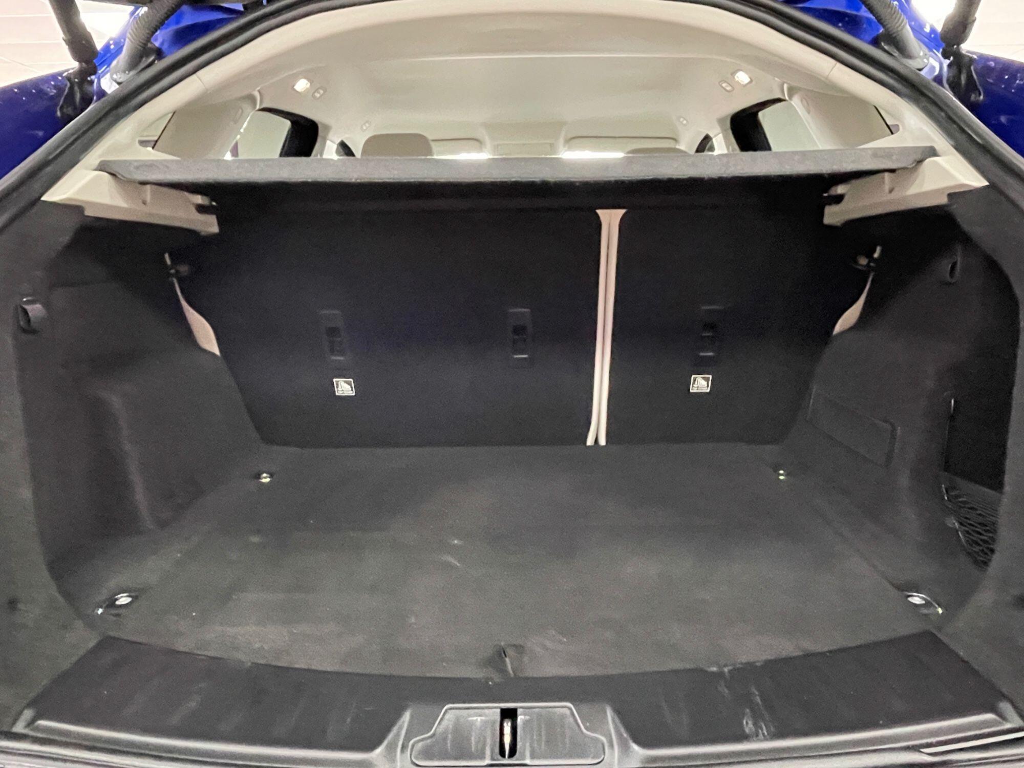 Jaguar E-Pace - Image 18